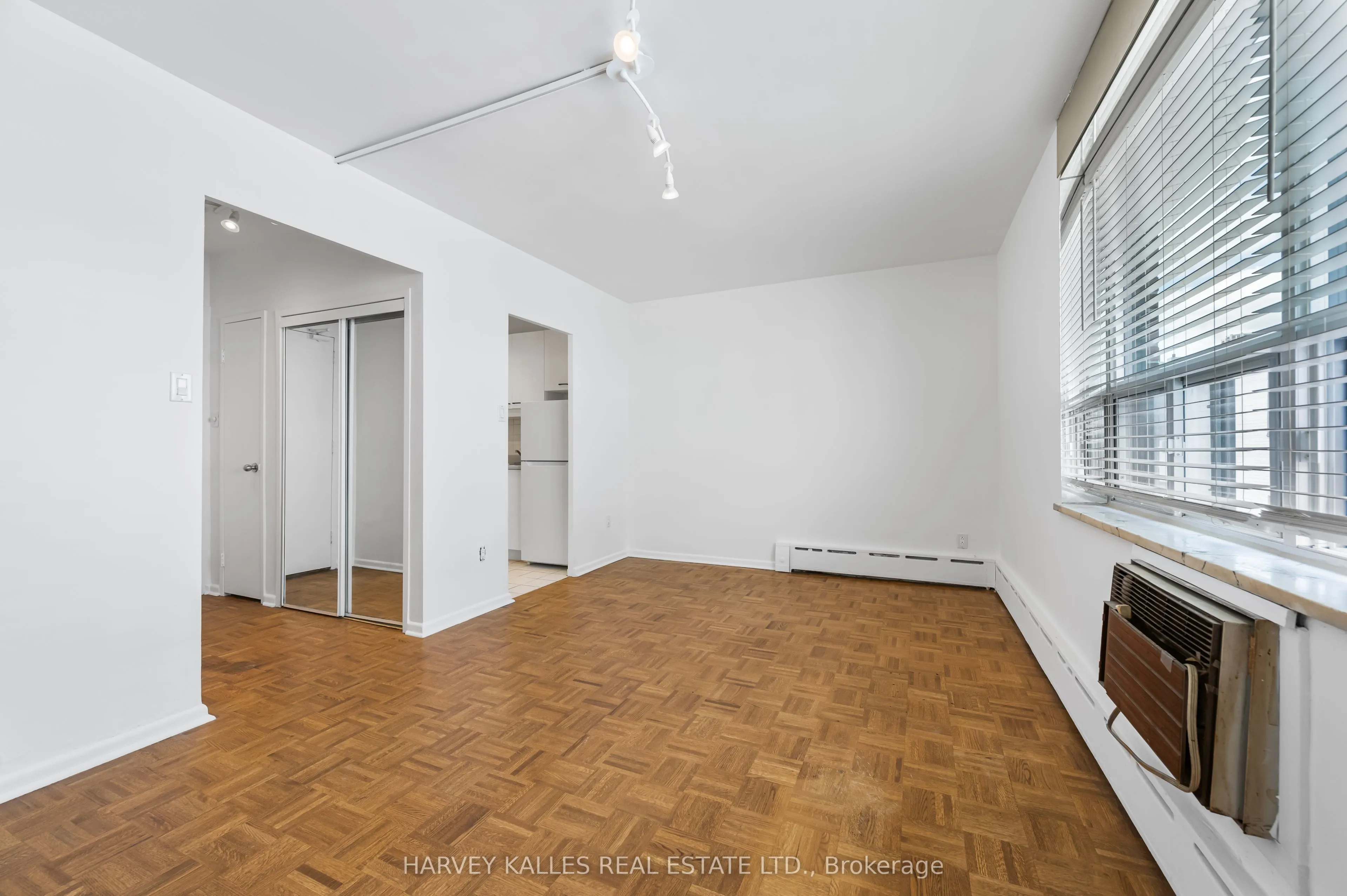 78 Warren Road, #706