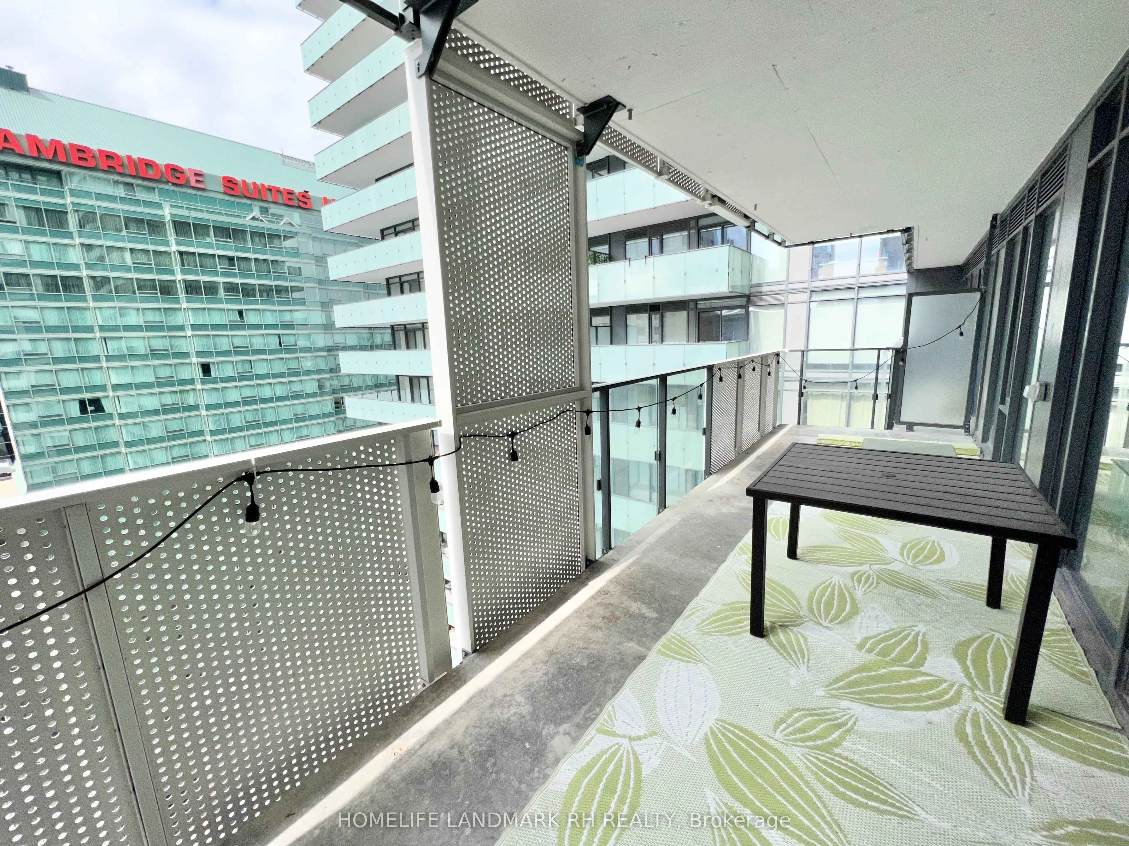 25 Richmond Street E, #1506