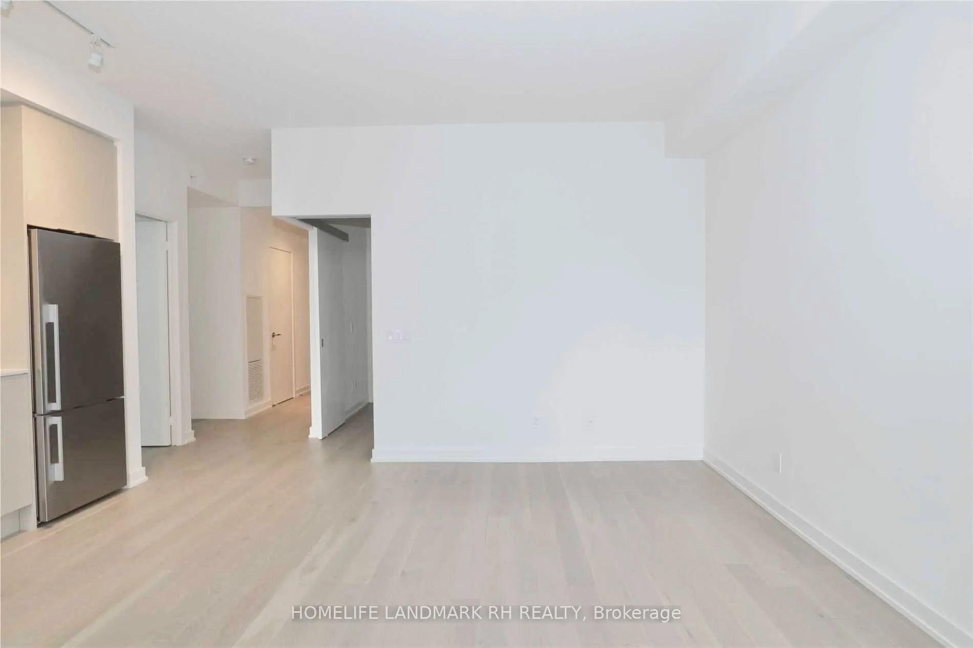 25 Richmond Street E, #1506