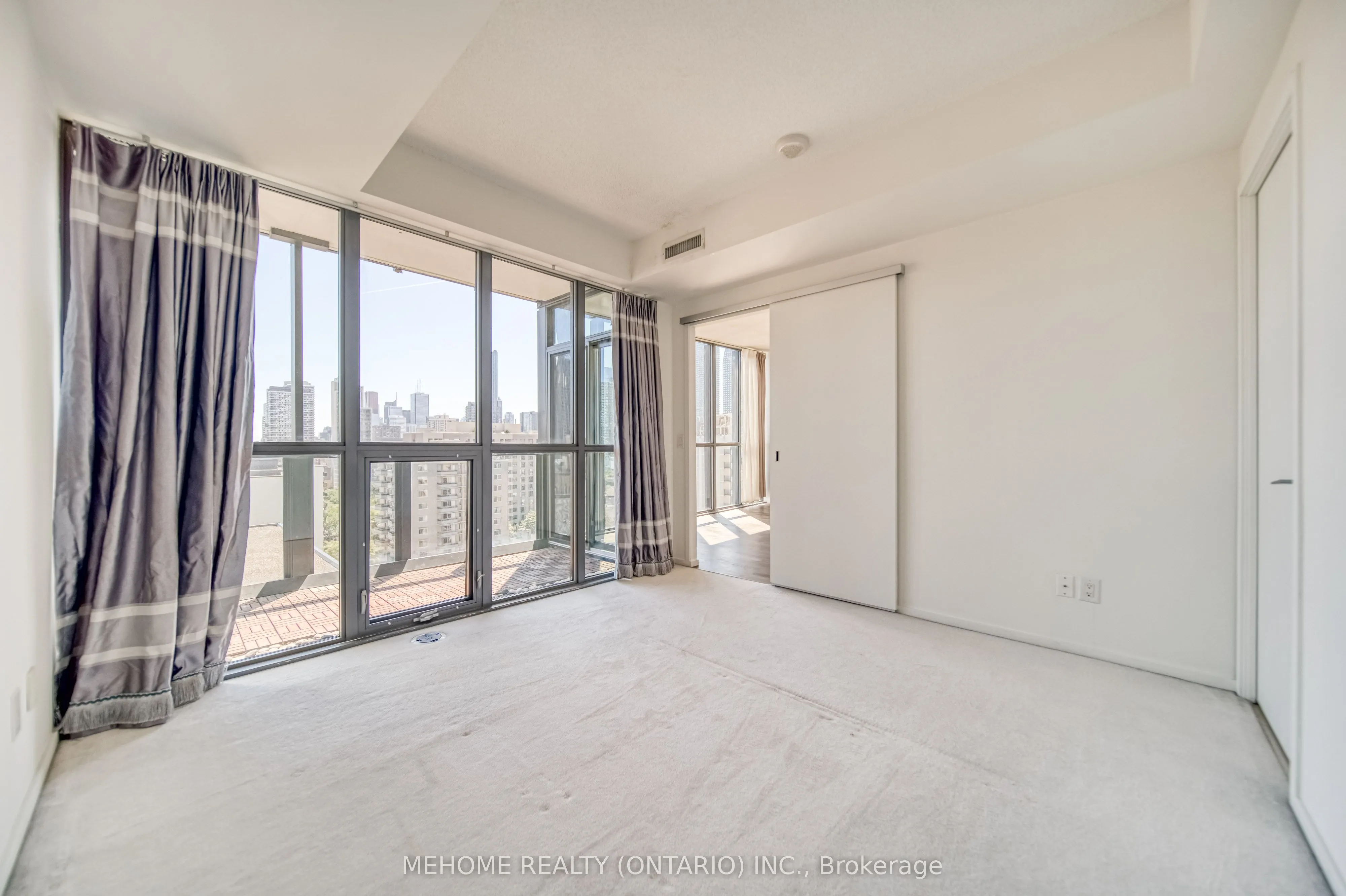 101 Charles Street E, #1103