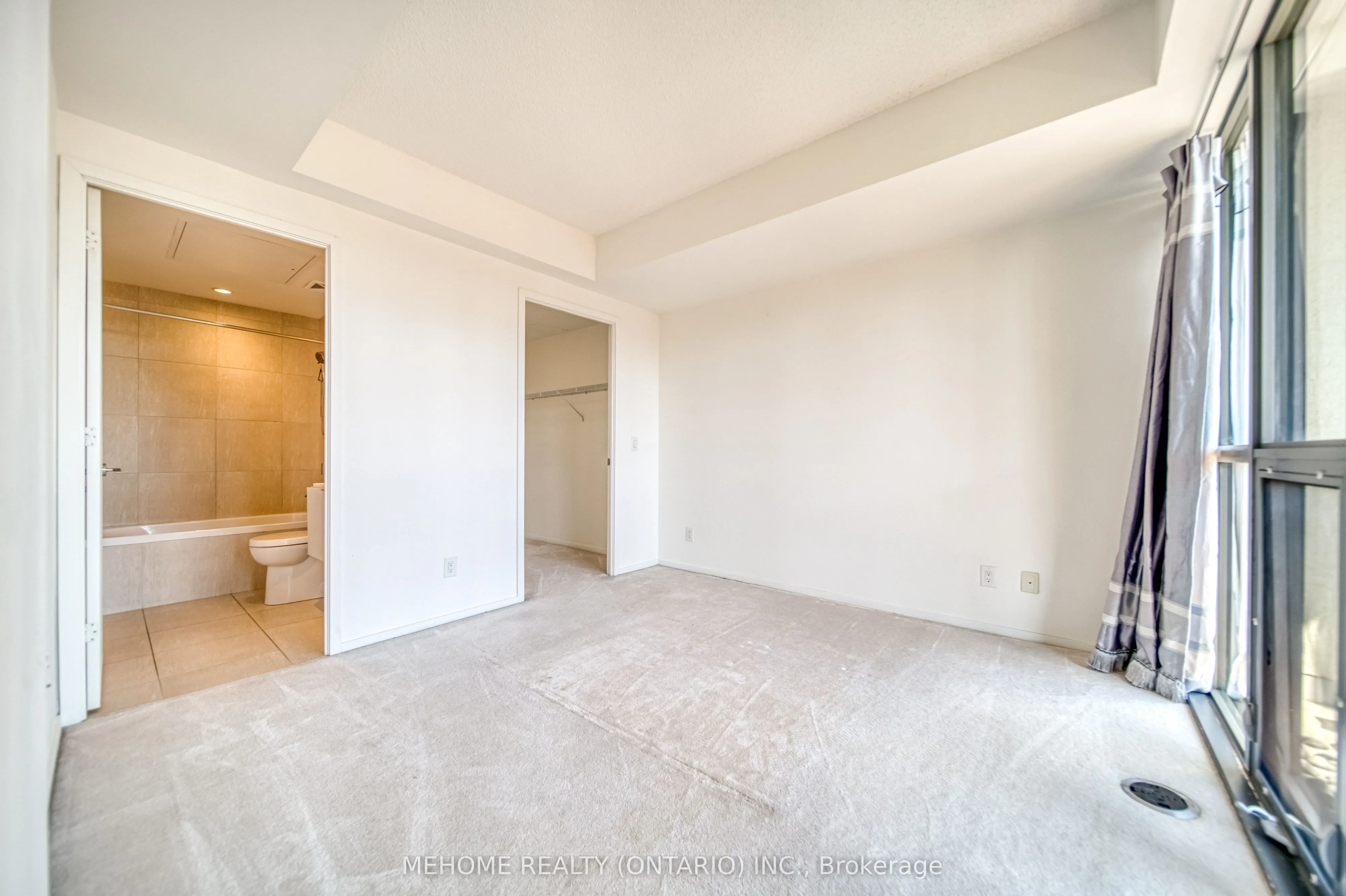 101 Charles Street E, #1103