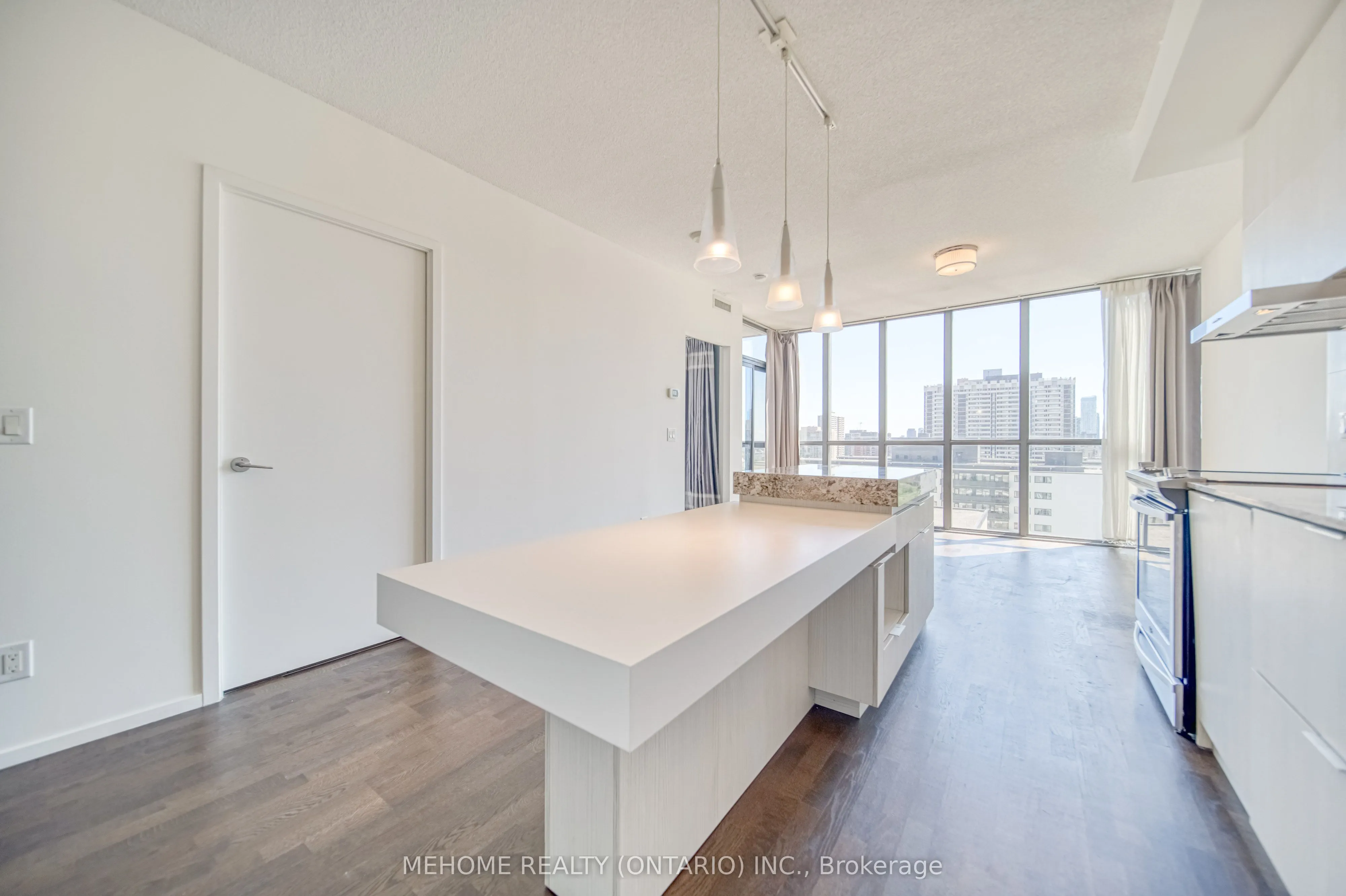 101 Charles Street E, #1103