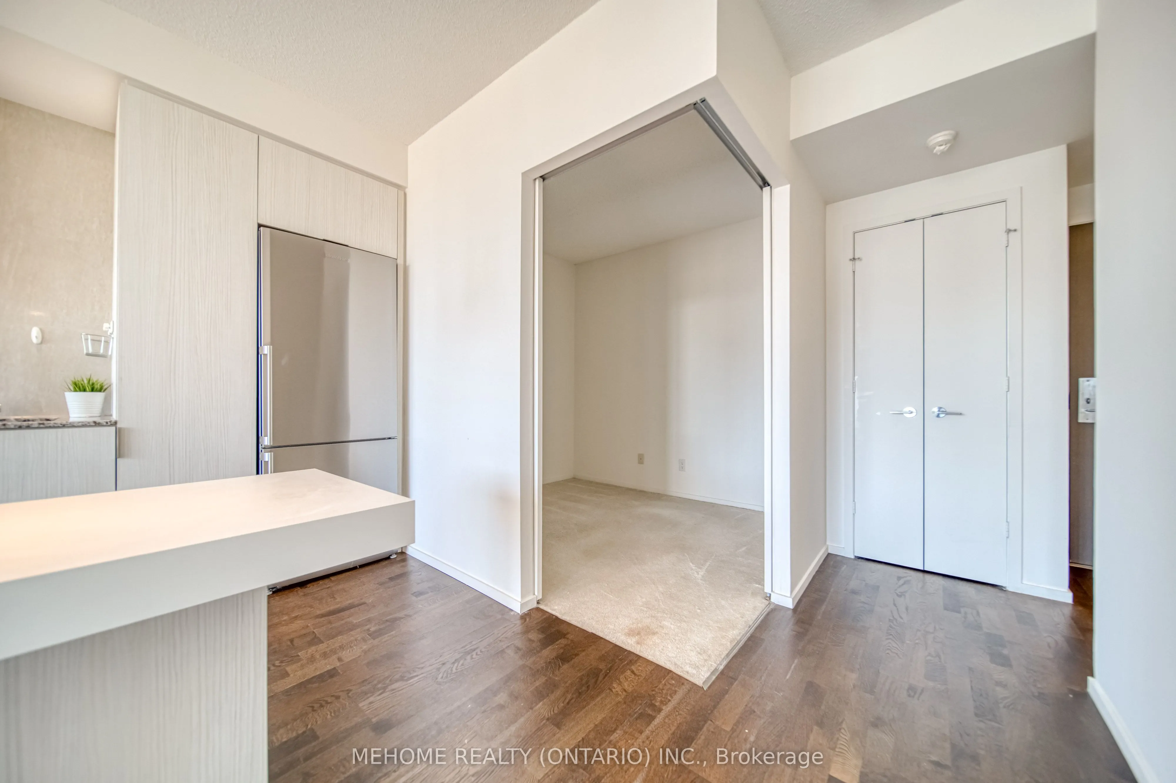 101 Charles Street E, #1103