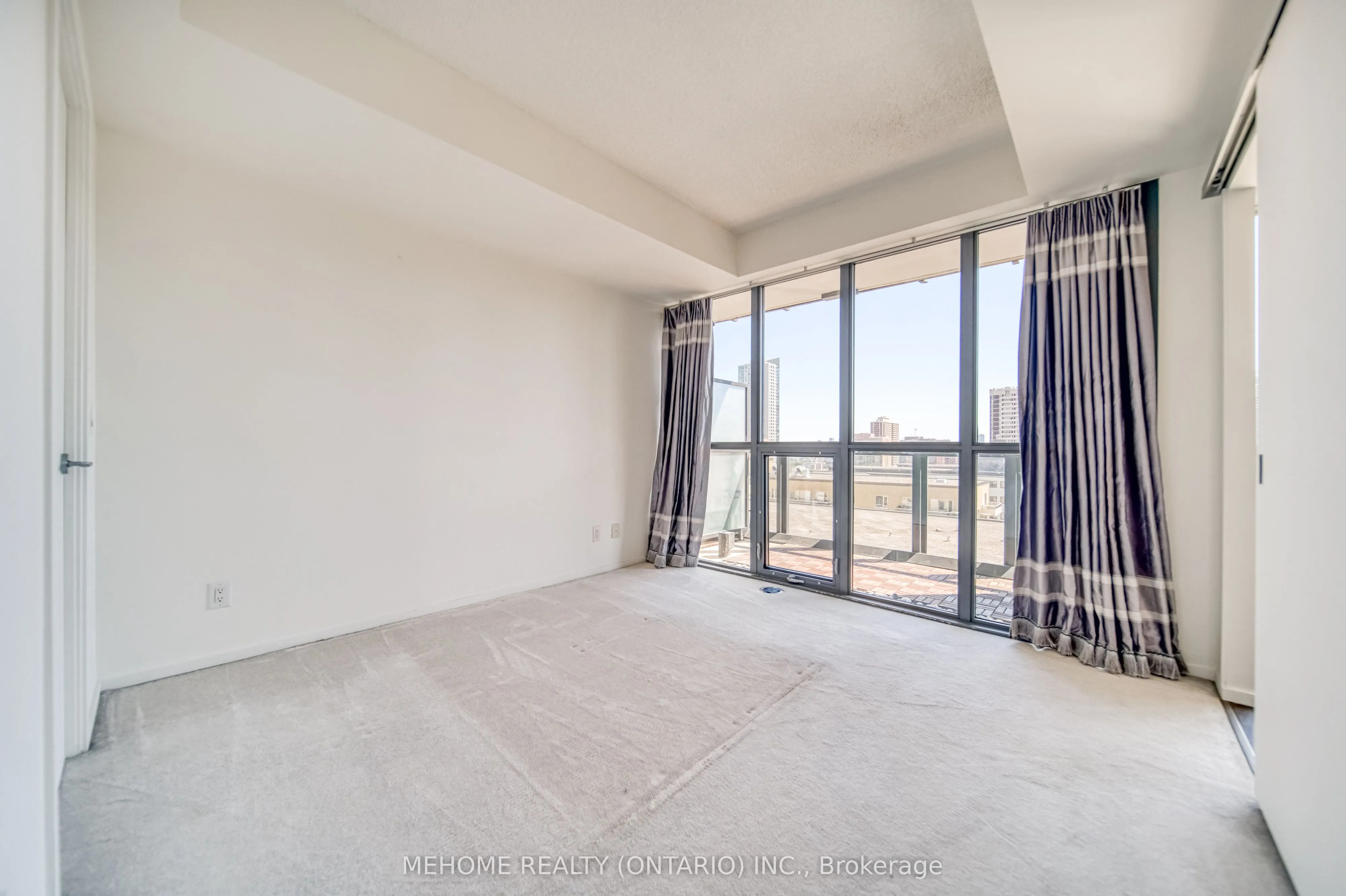 101 Charles Street E, #1103