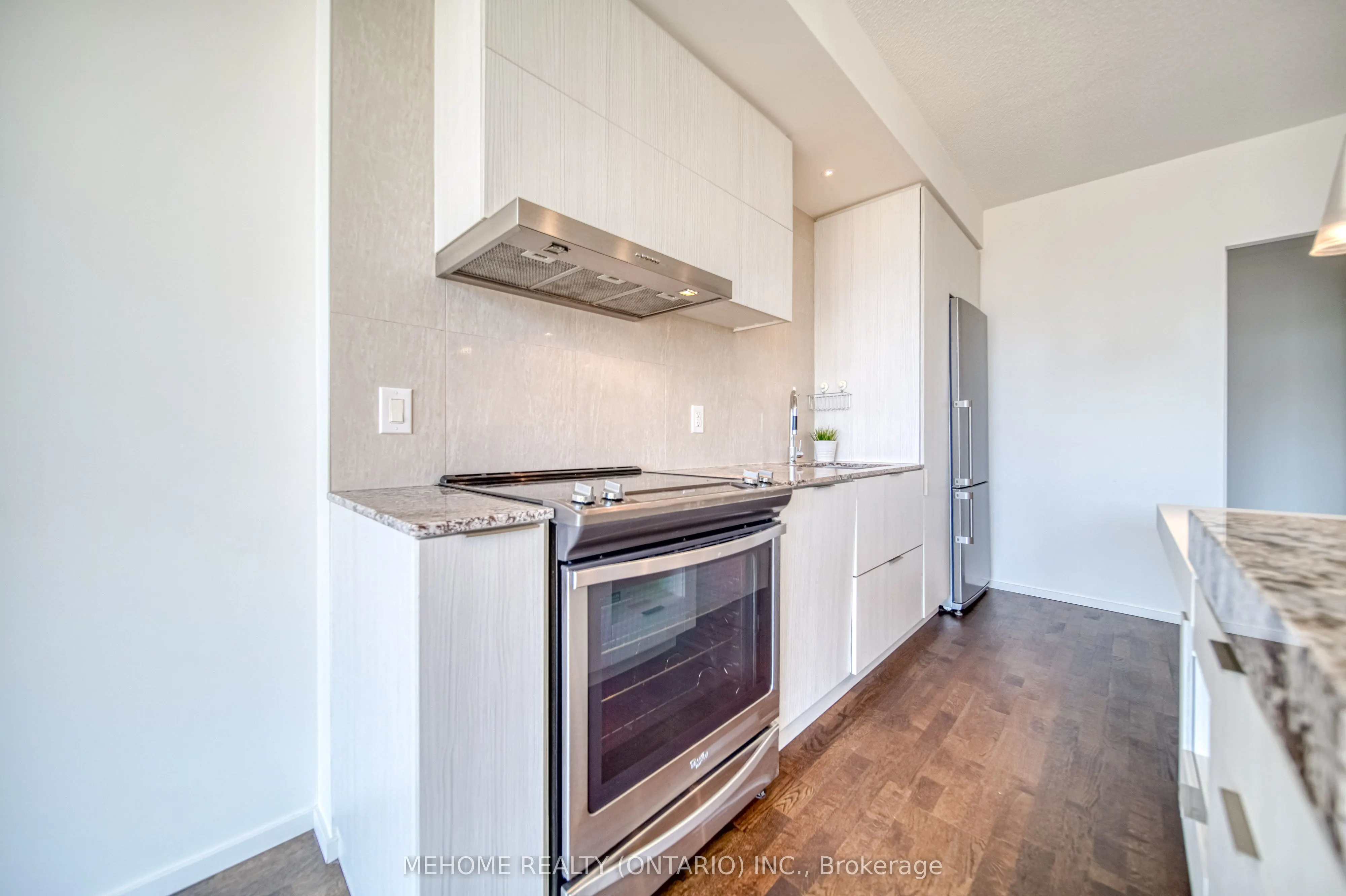 101 Charles Street E, #1103