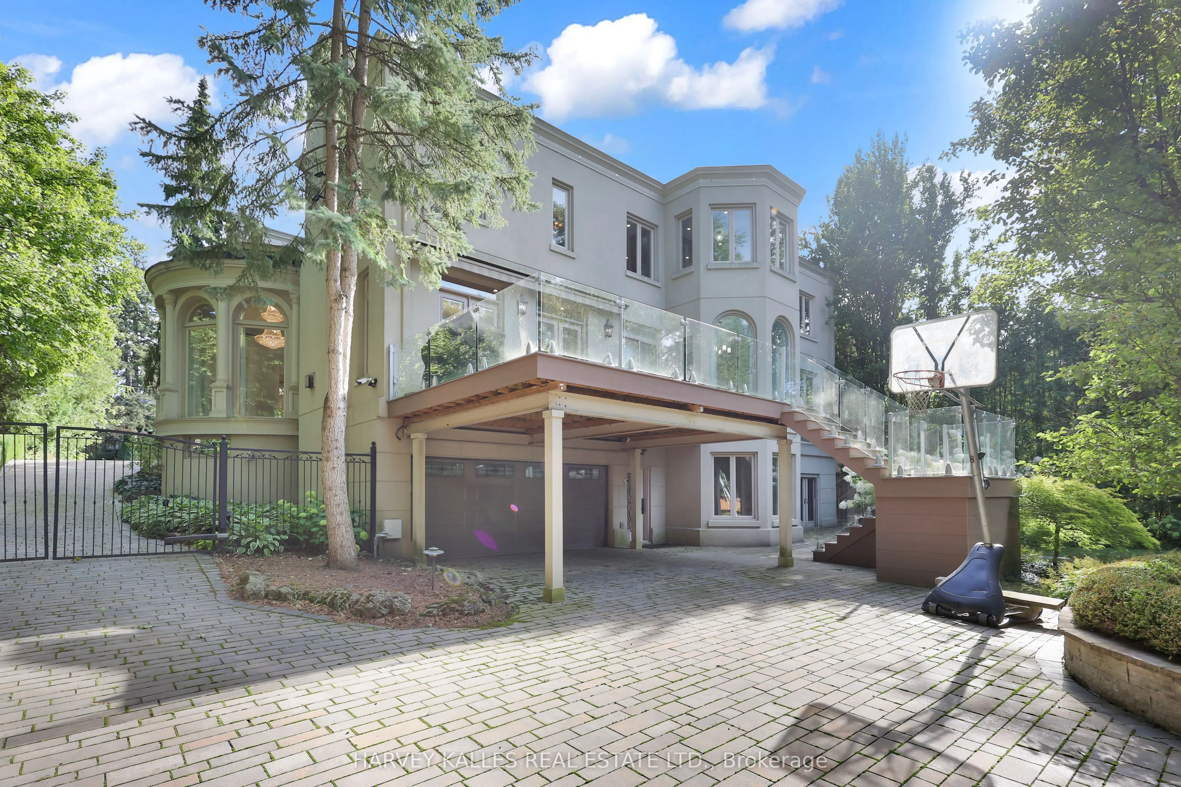 113 Coldstream Avenue