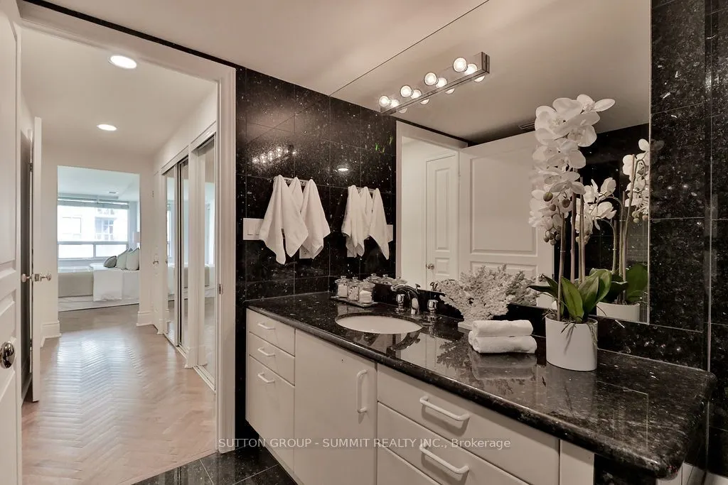 102 Bloor Street W, #Ph07