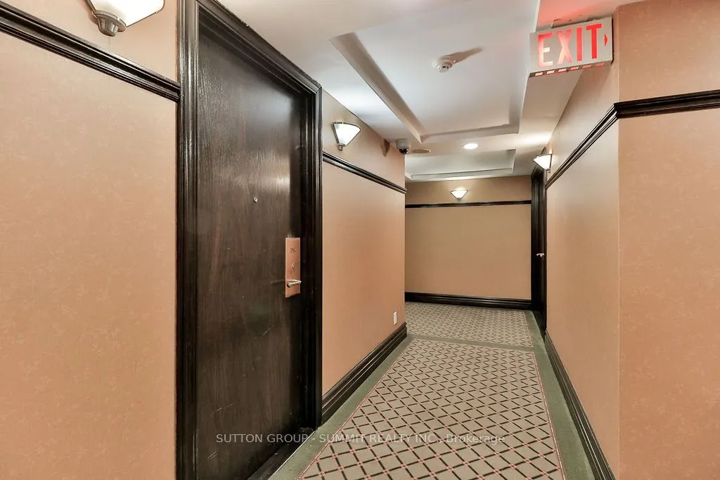 102 Bloor Street W, #Ph07