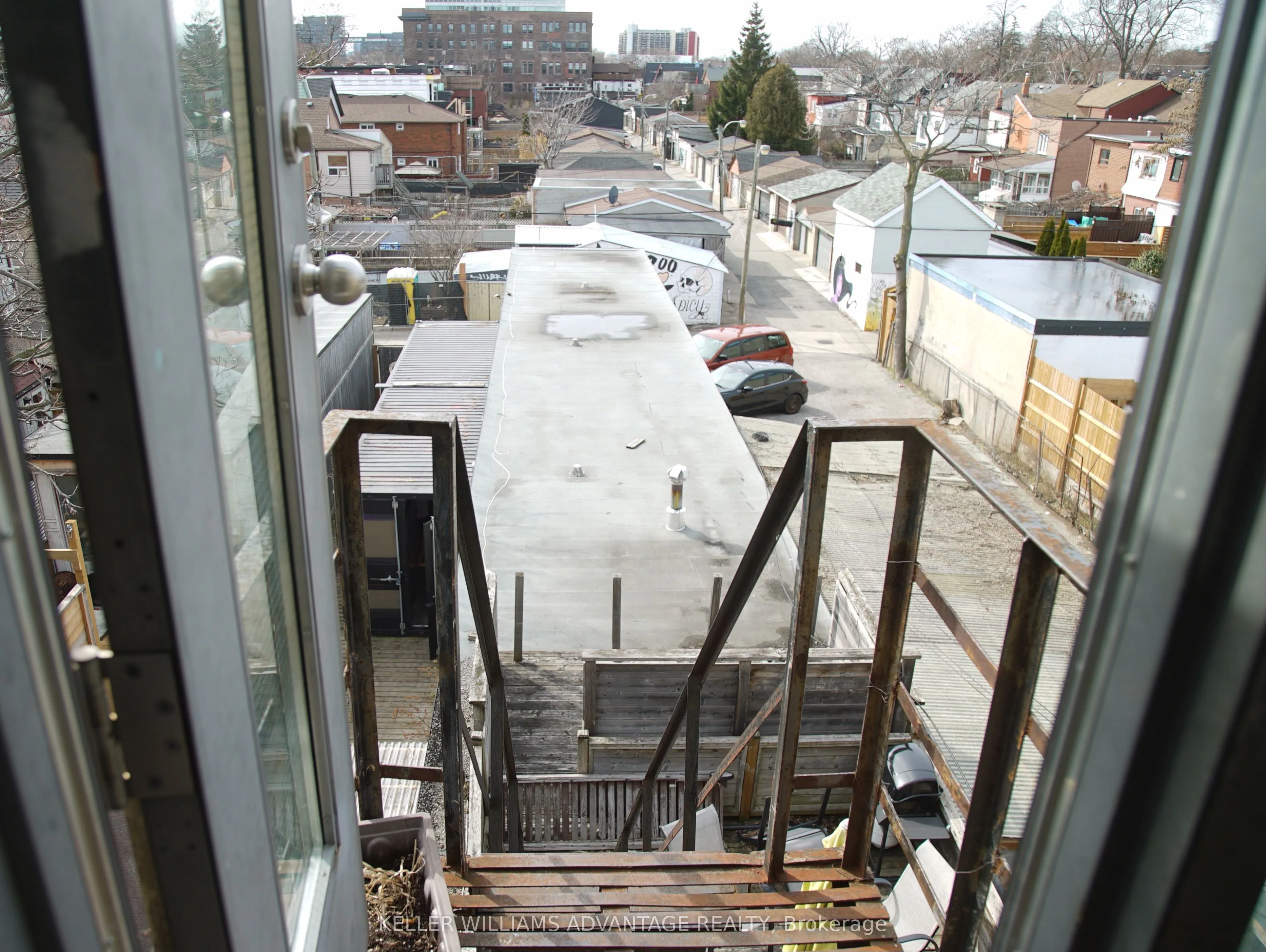 134 Ossington Avenue, #3rd Flr