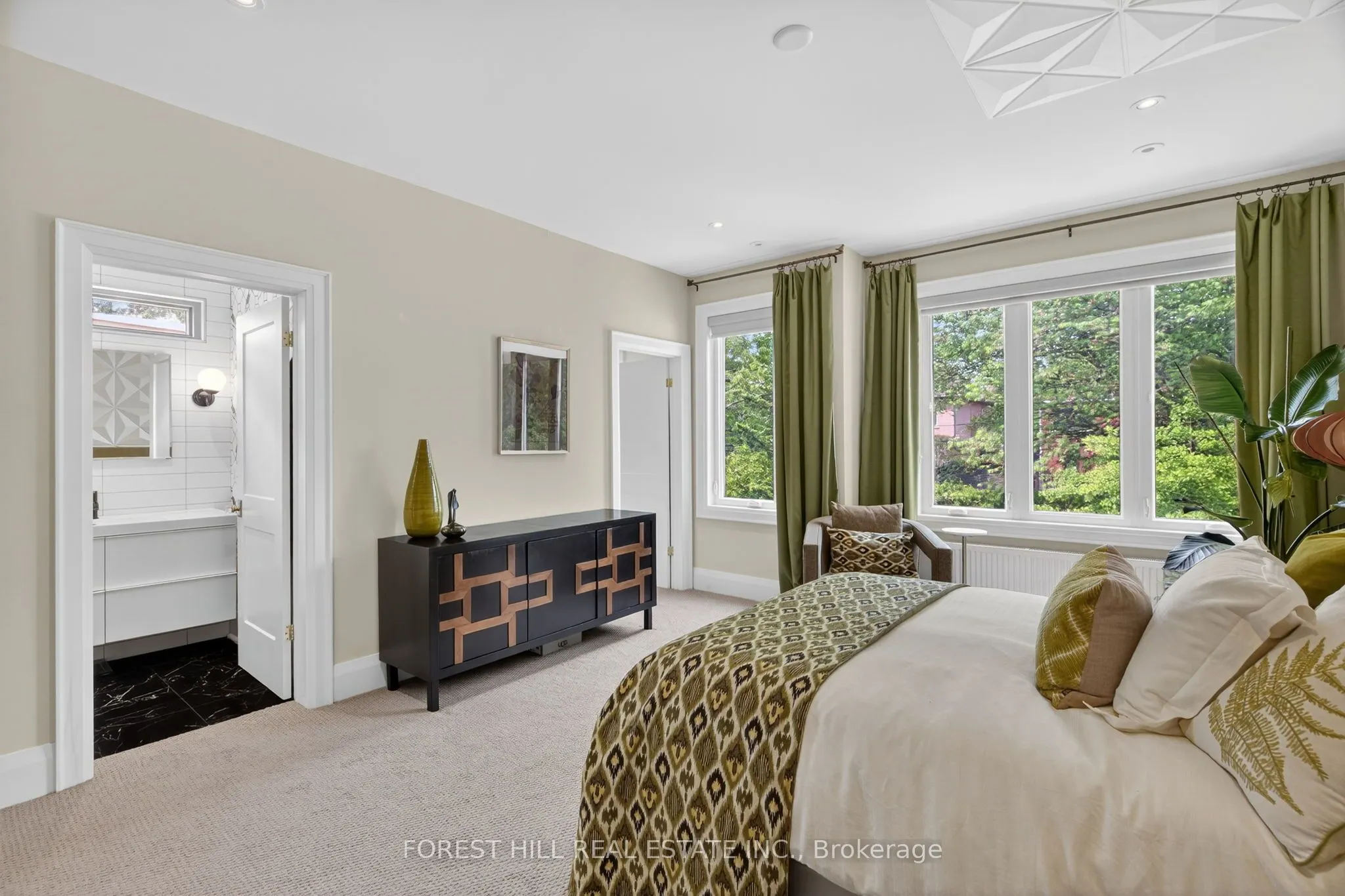 82 Pinewood Avenue