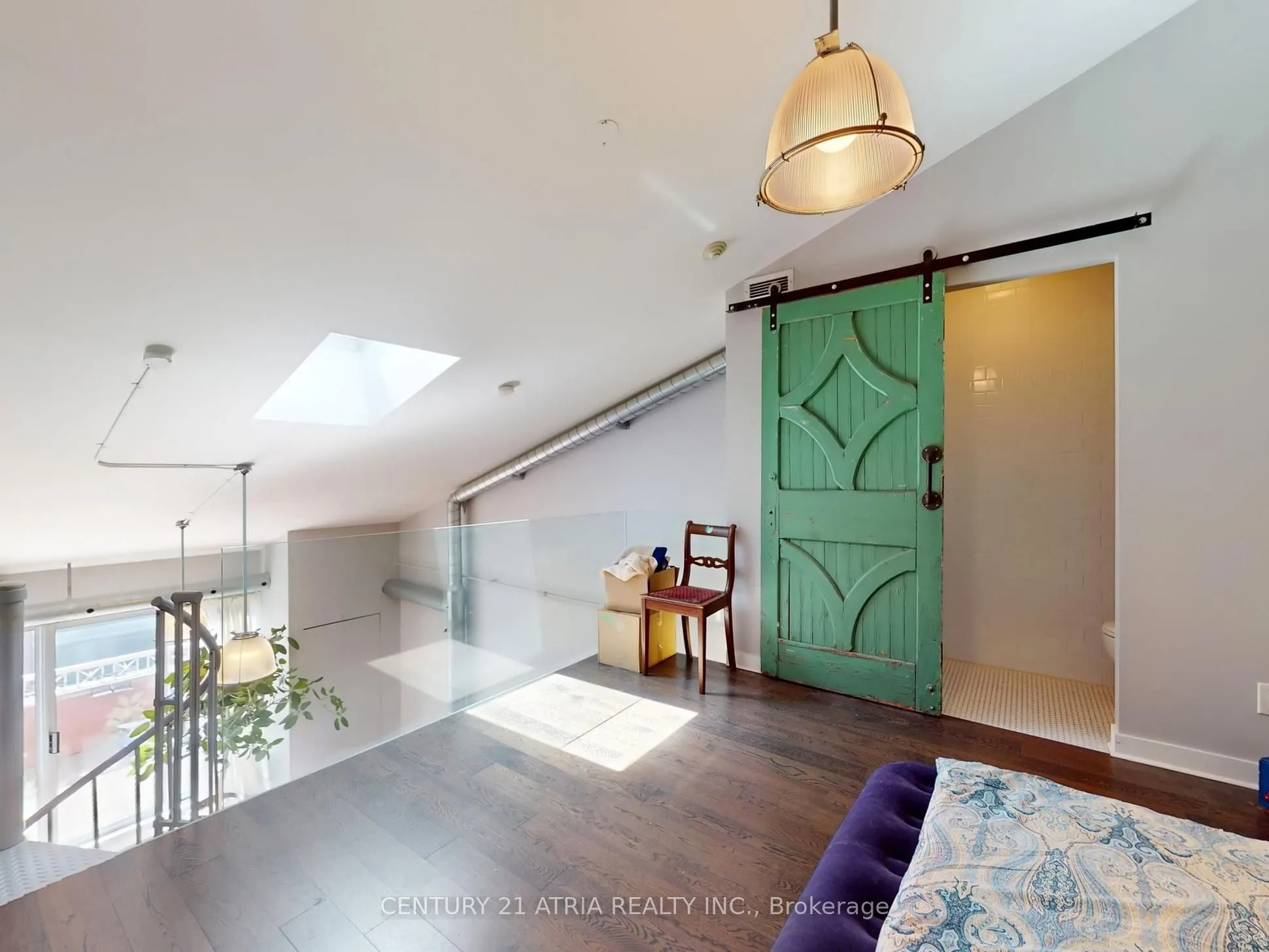 766 King Street W, #403