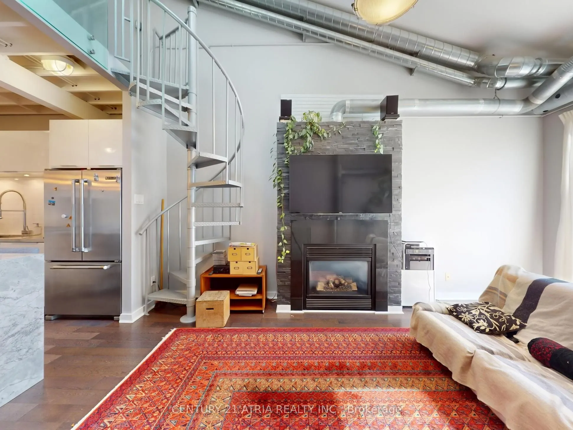 766 King Street W, #403