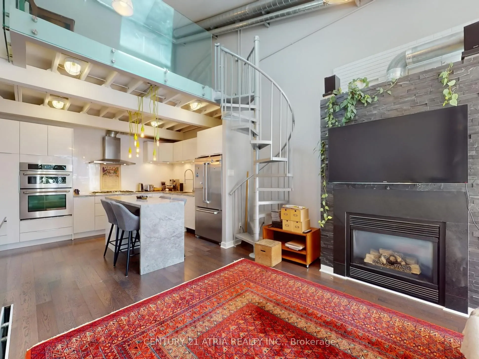 766 King Street W, #403