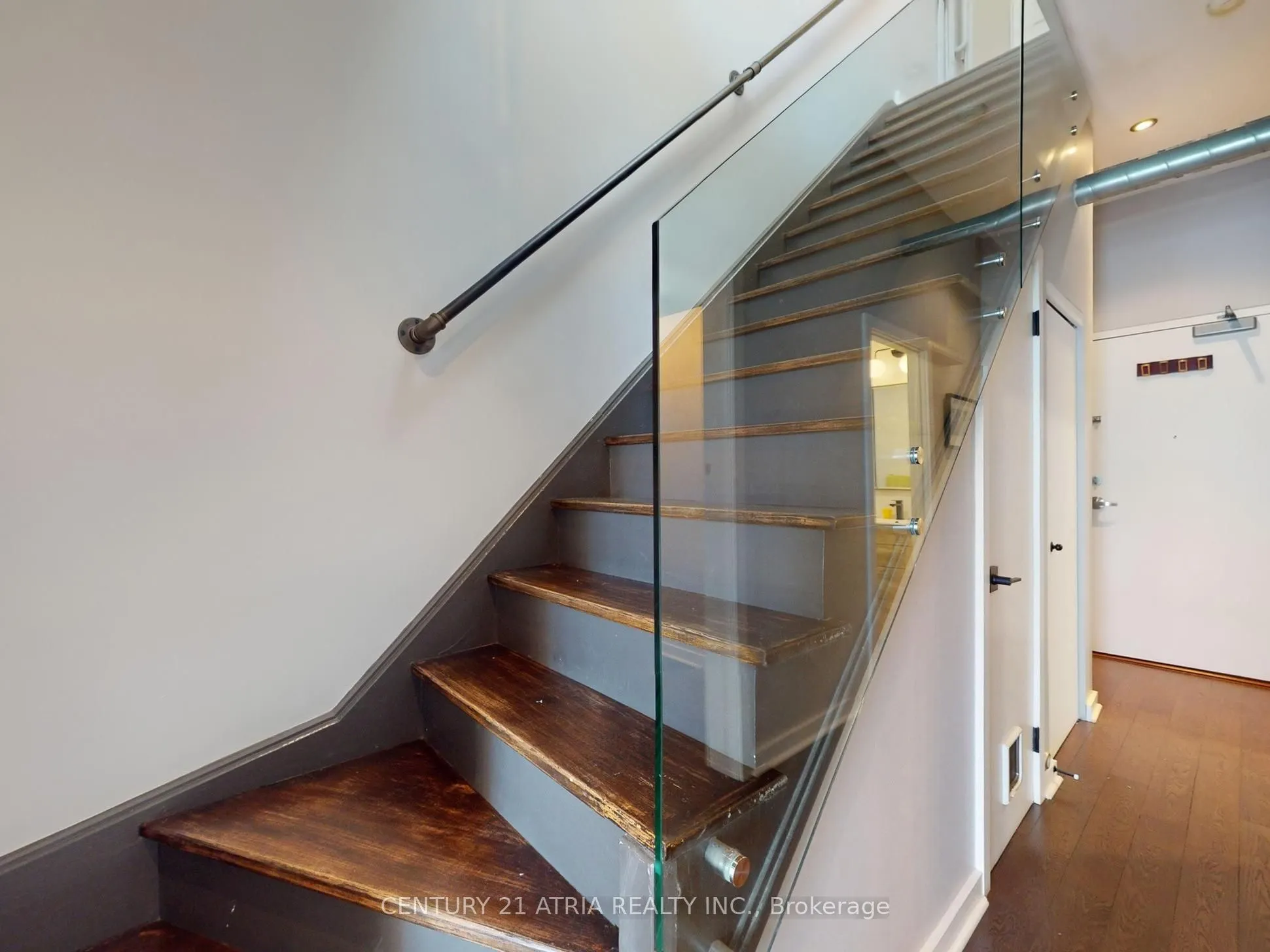 766 King Street W, #403