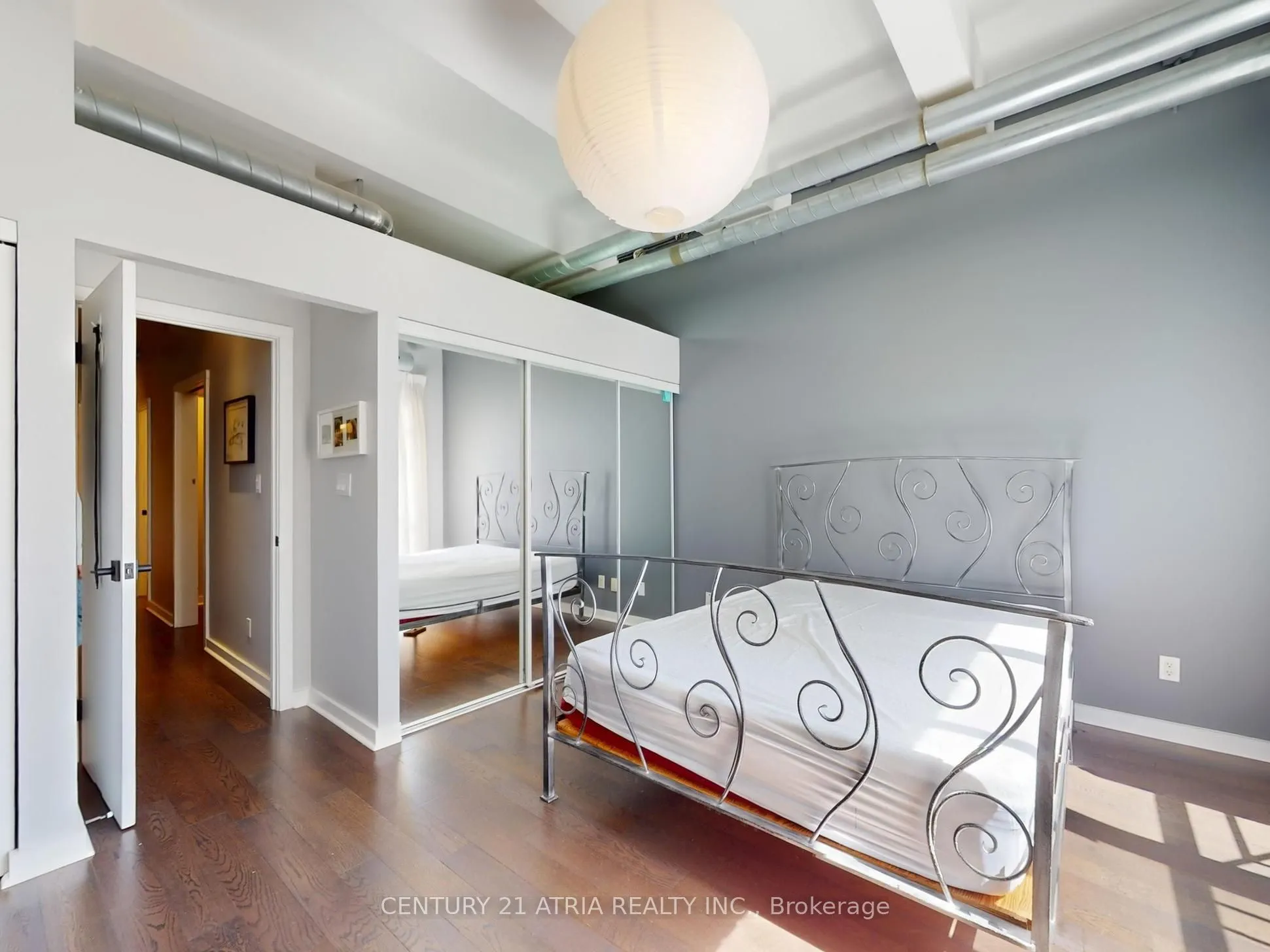 766 King Street W, #403