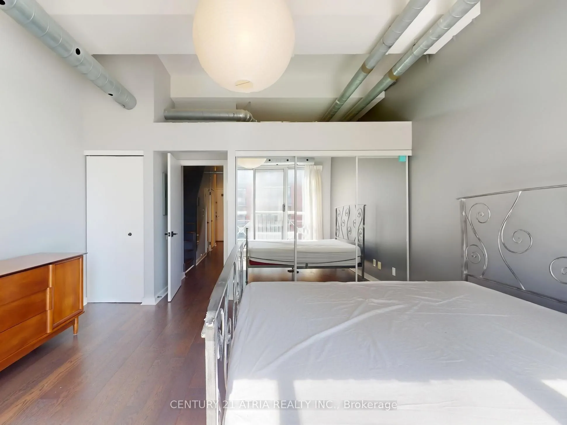766 King Street W, #403