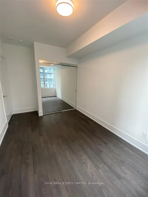 470 Front Street W, #801