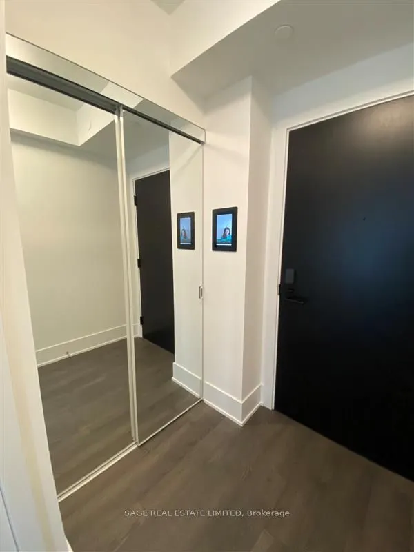 470 Front Street W, #801
