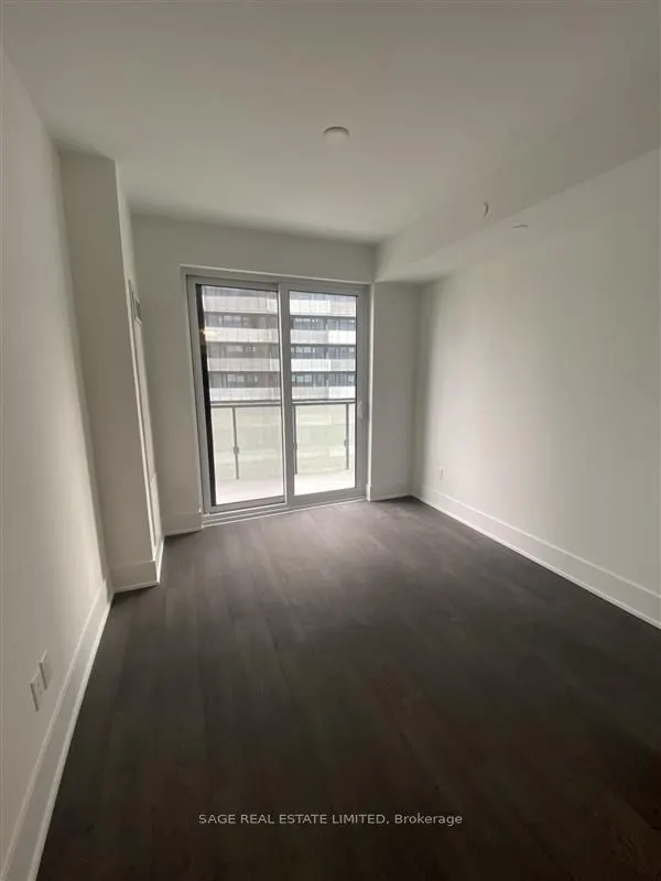 470 Front Street W, #801