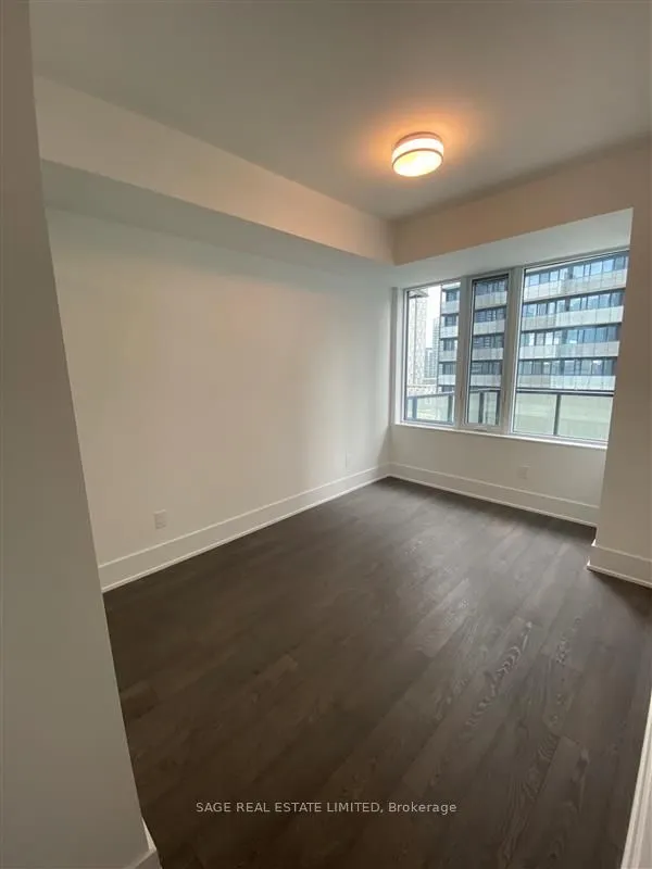 470 Front Street W, #801