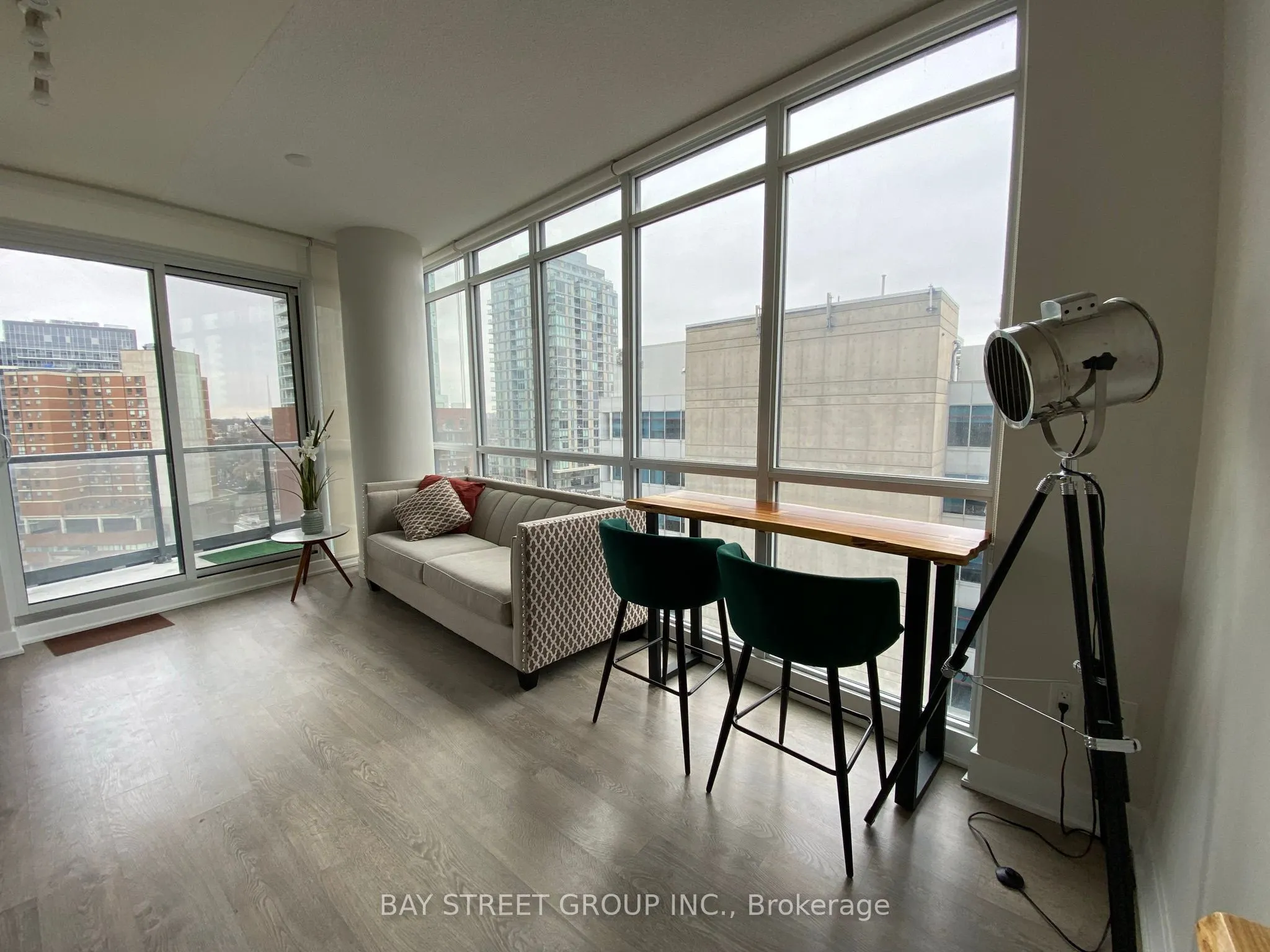 30 Roehampton Avenue, #1405