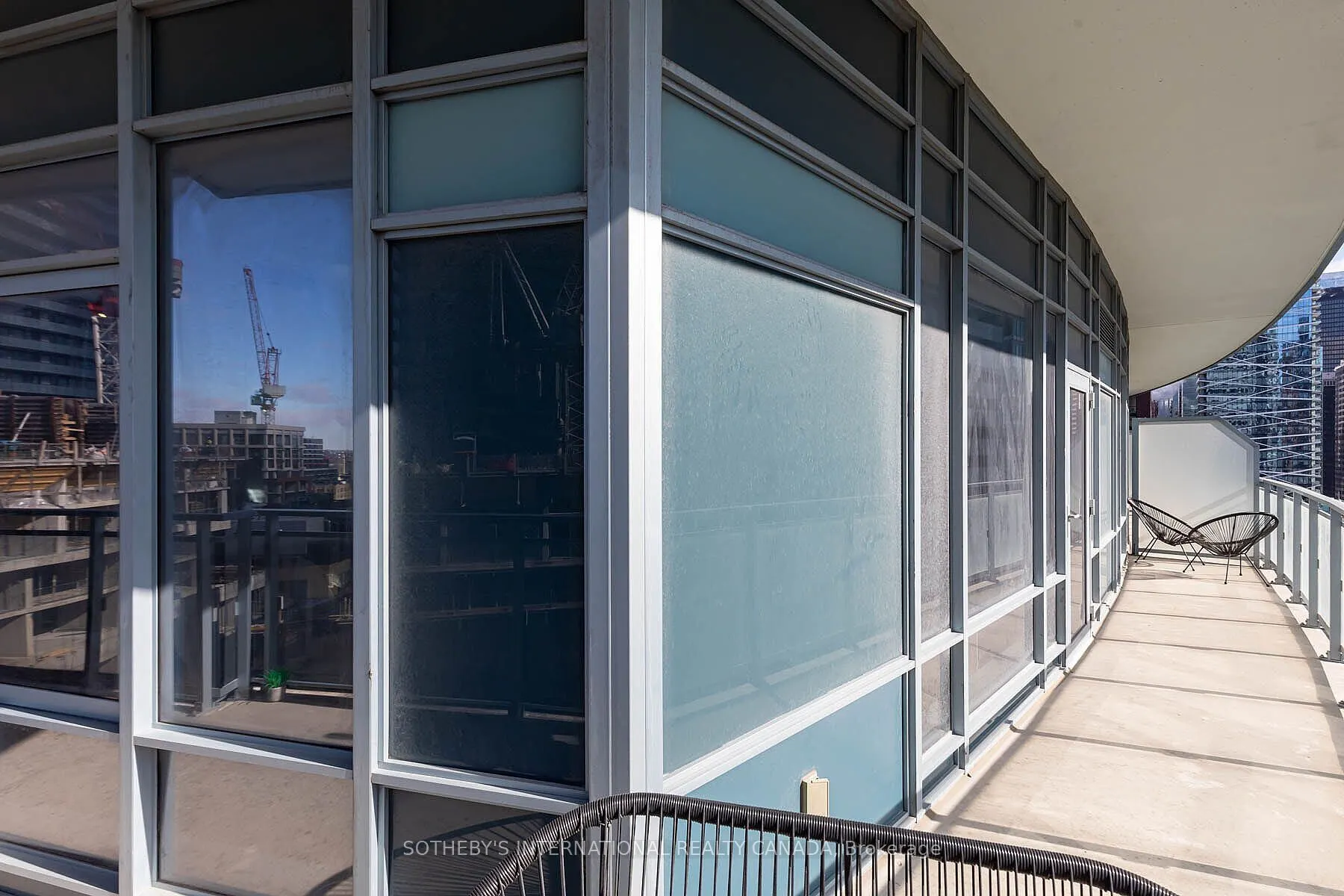 21 Widmer Street, #1511