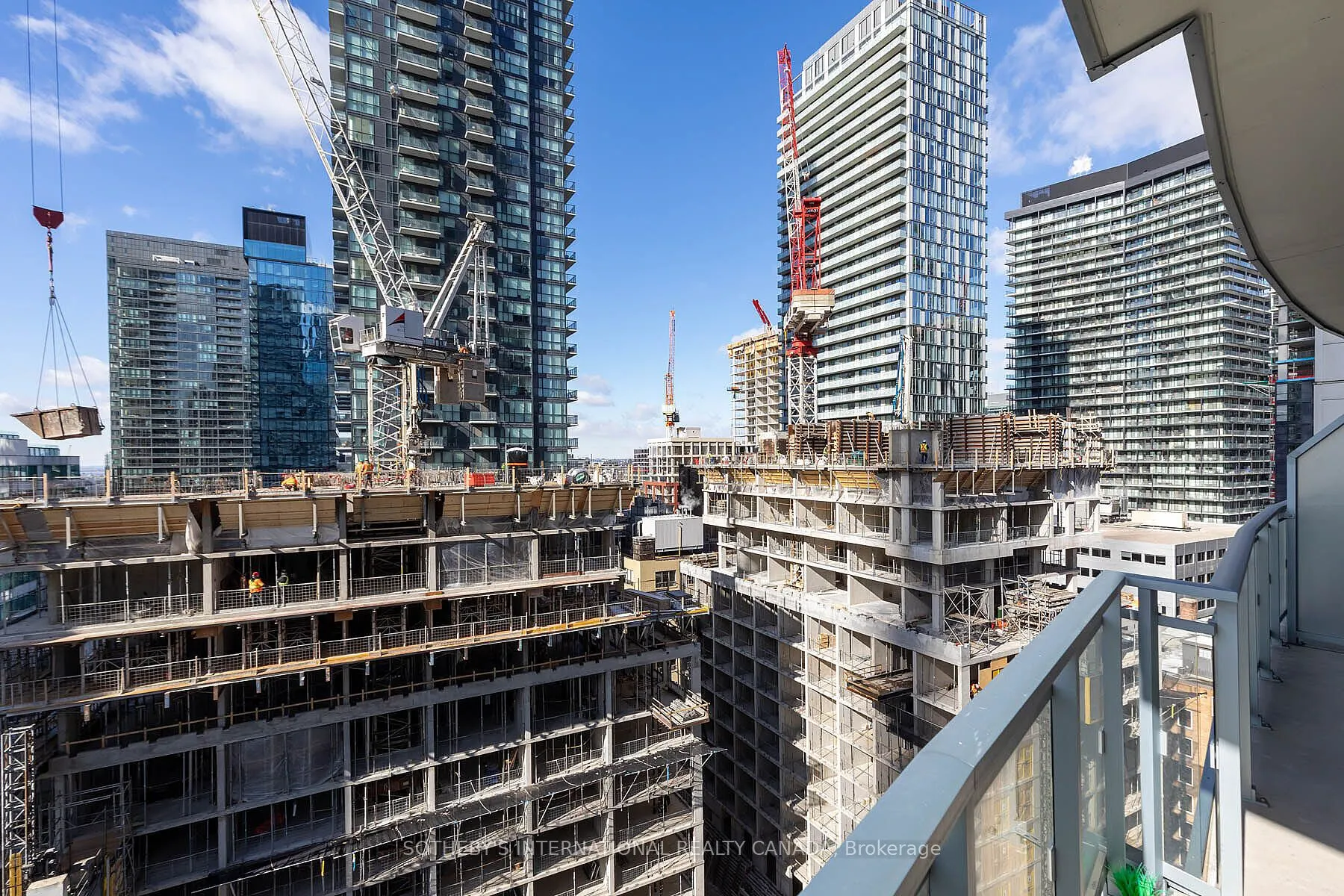 21 Widmer Street, #1511