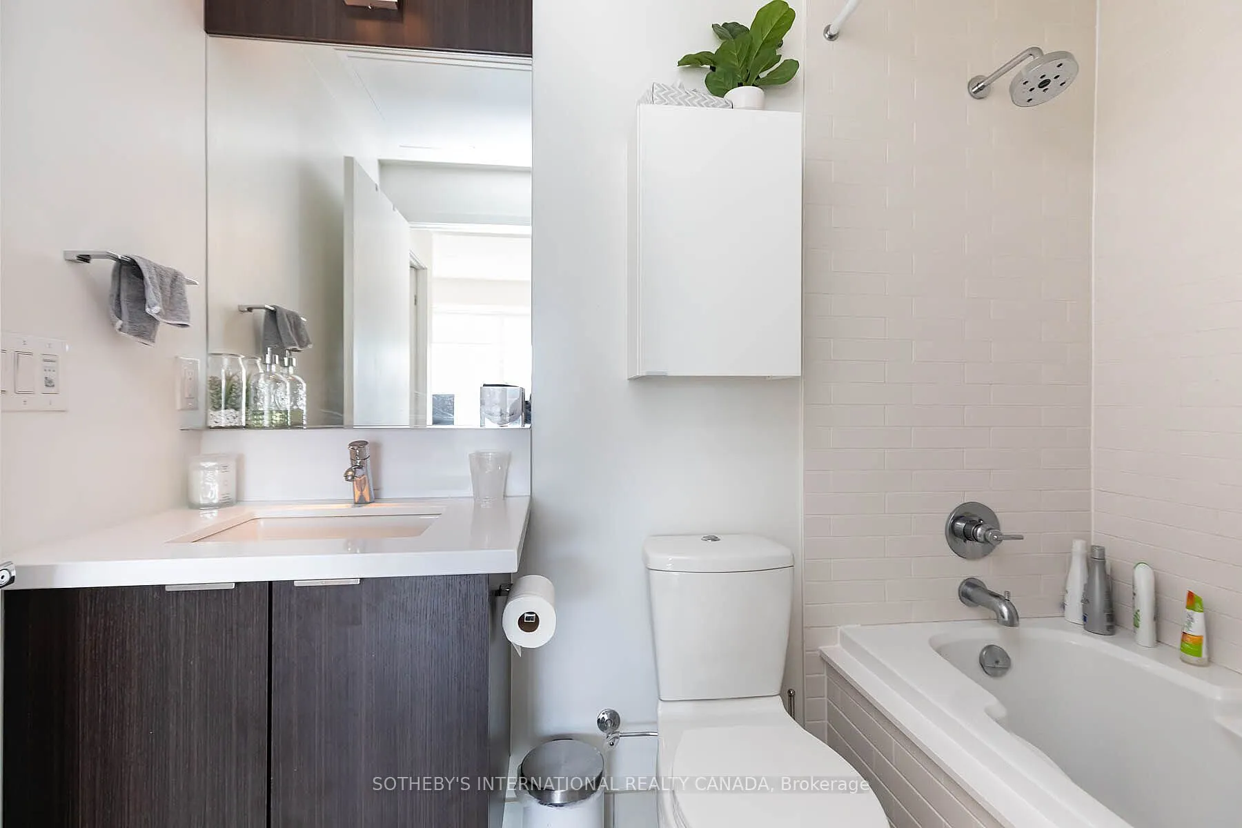 21 Widmer Street, #1511