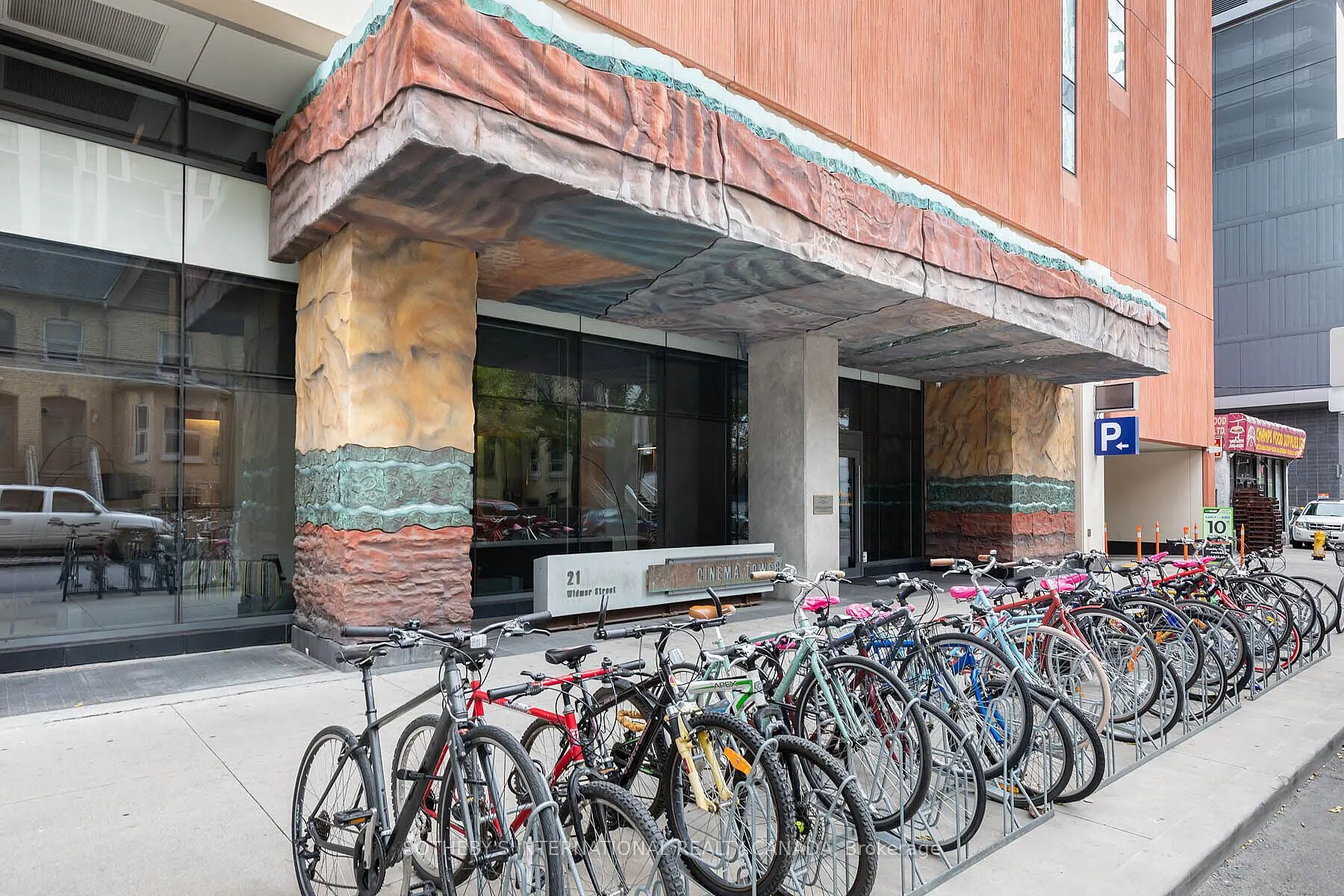 21 Widmer Street, #1511