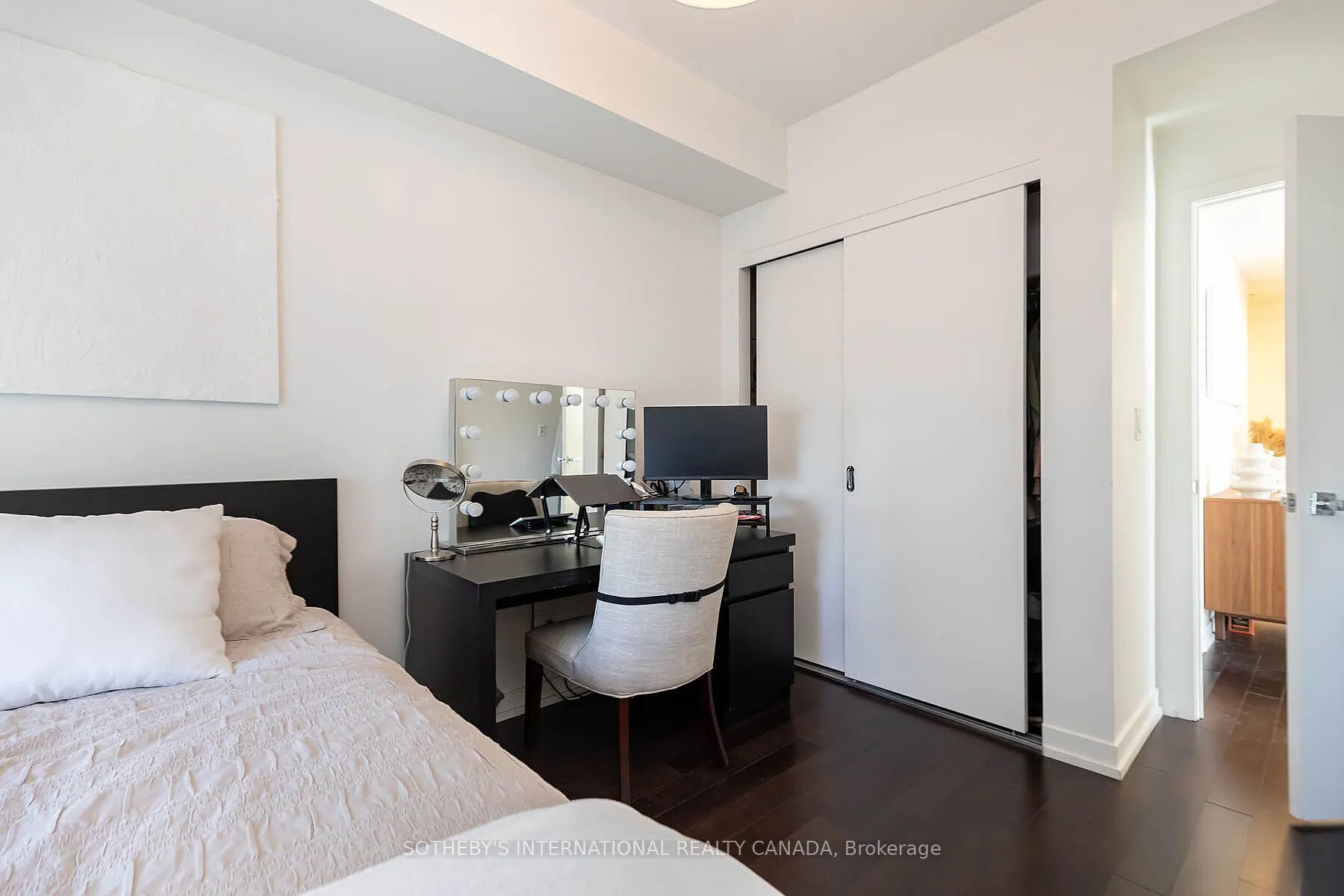 21 Widmer Street, #1511