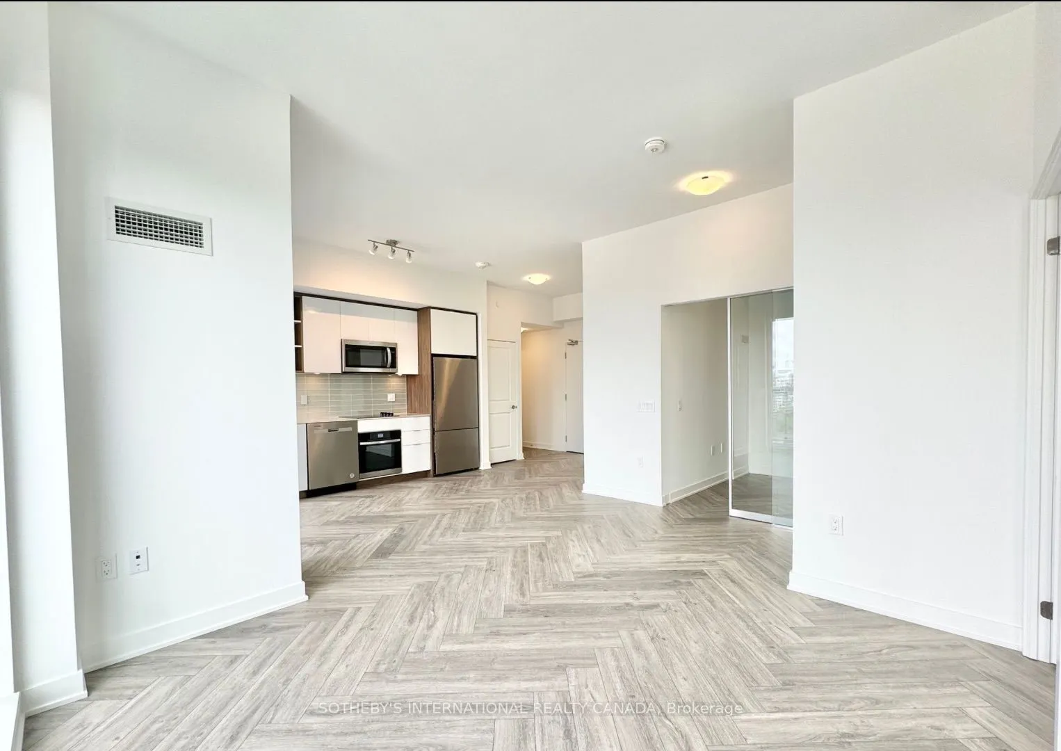 543 Richmond Street W, #PH02