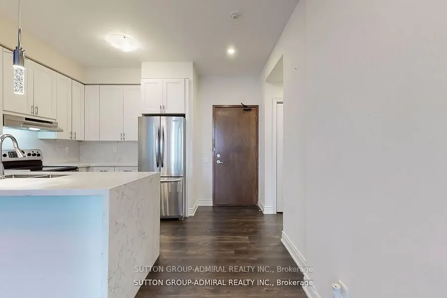 555 Yonge Street, #915