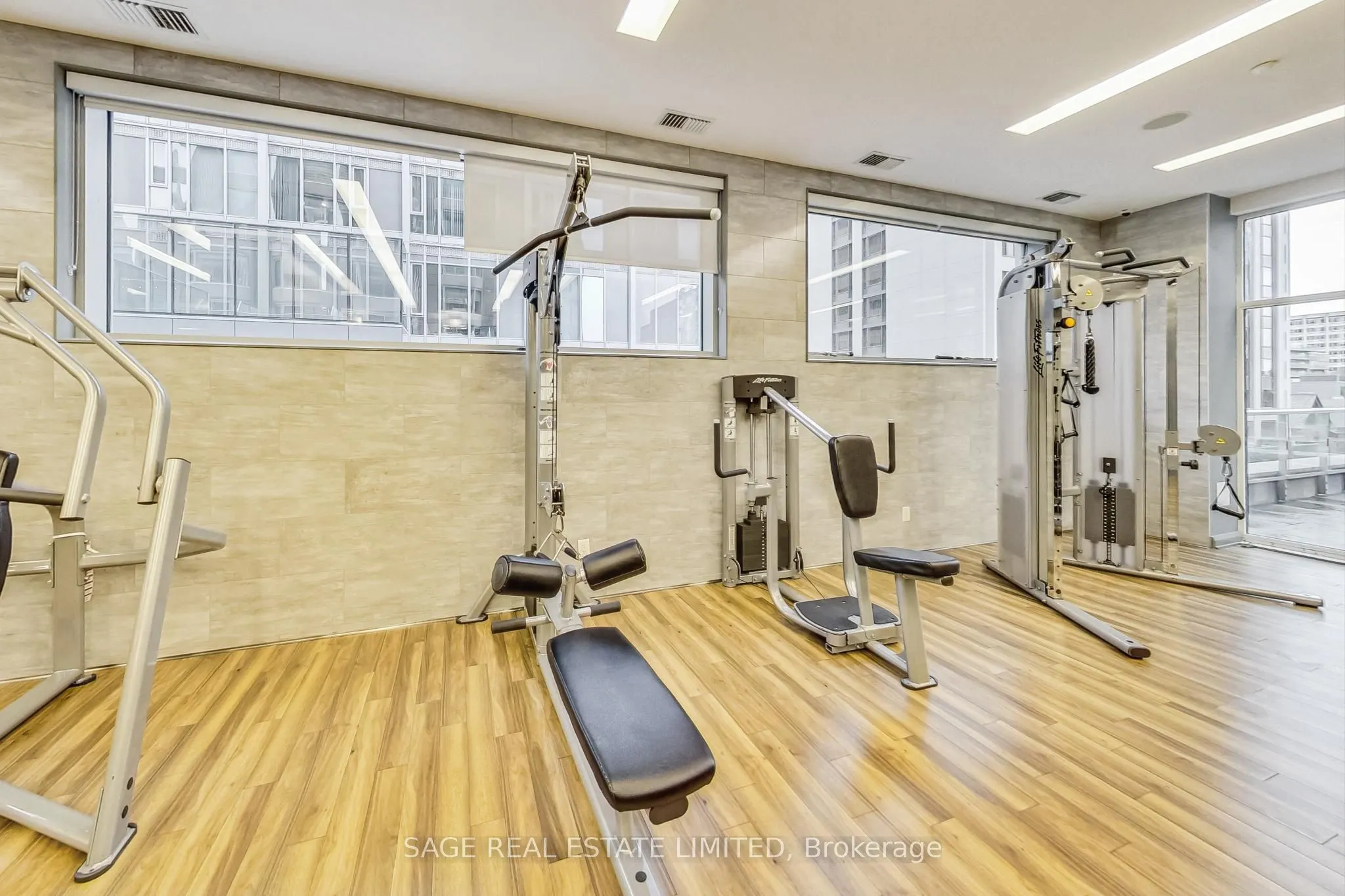 155 Yorkville Avenue, #320