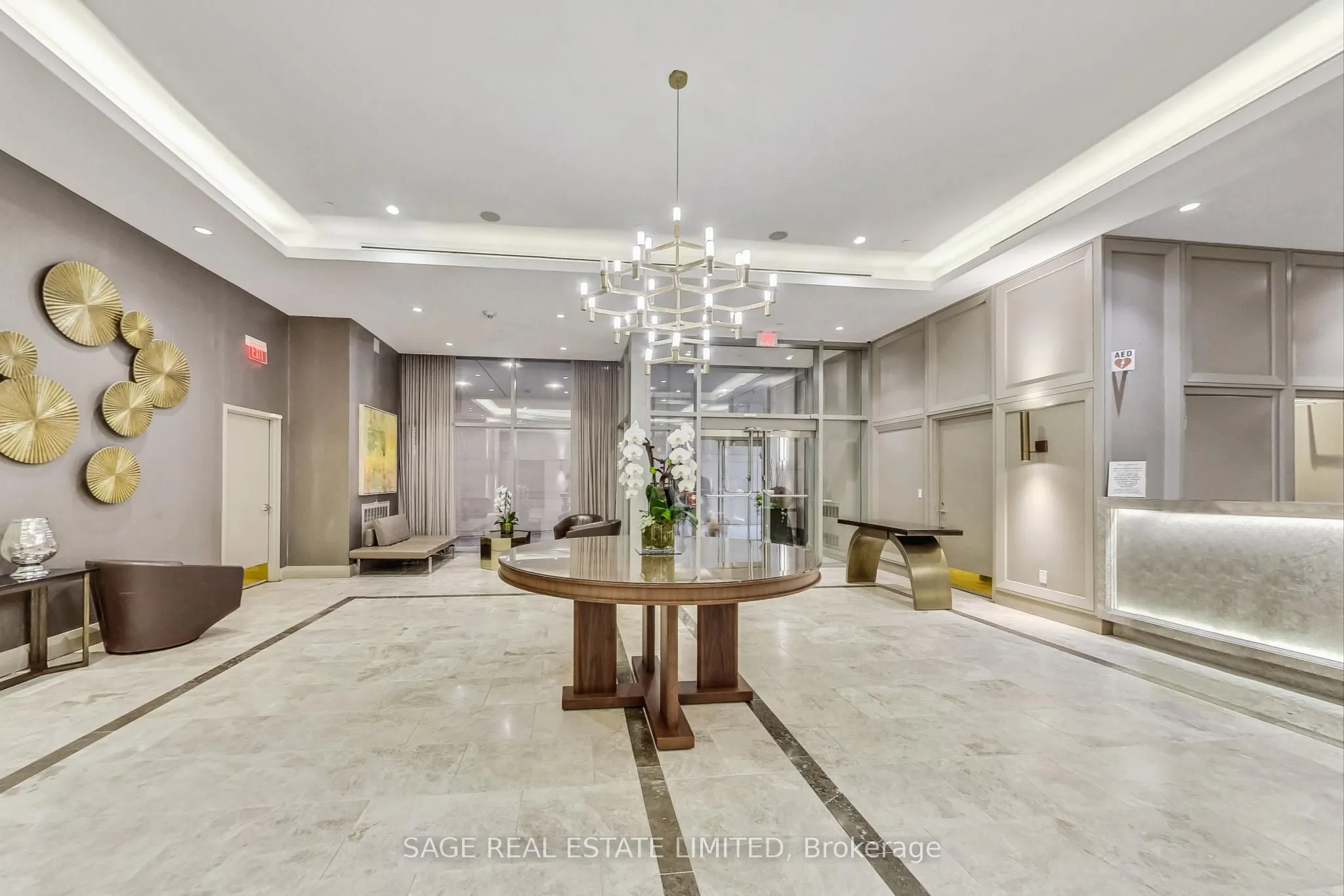 155 Yorkville Avenue, #320