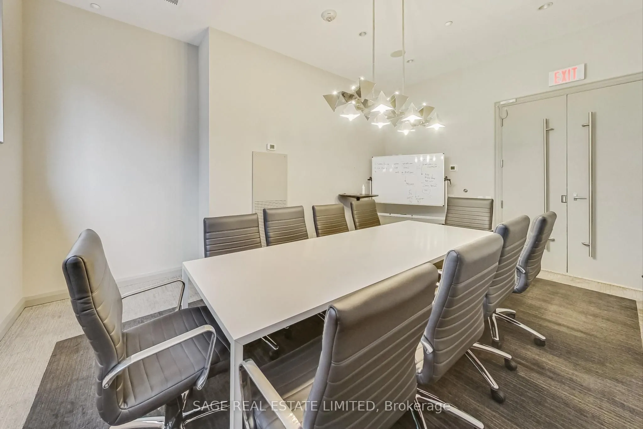 155 Yorkville Avenue, #320