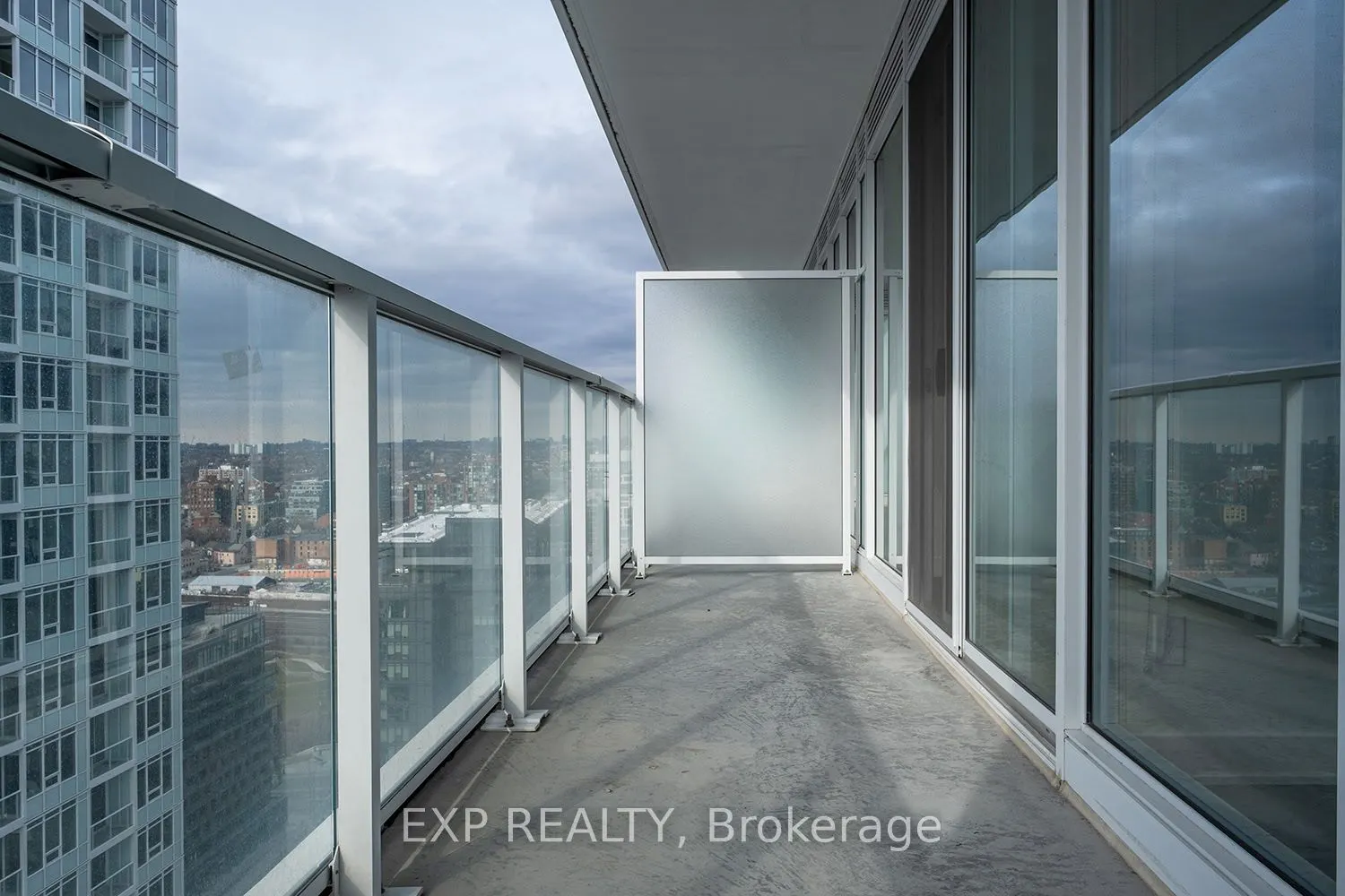17 Bathurst Street, #3103