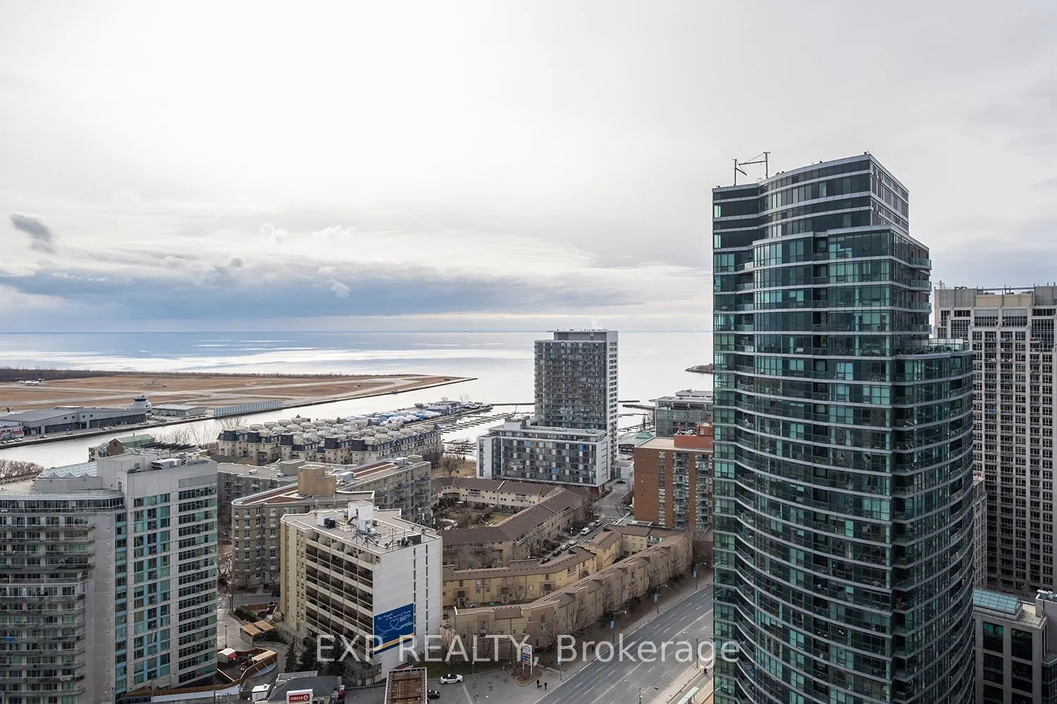 17 Bathurst Street, #3103