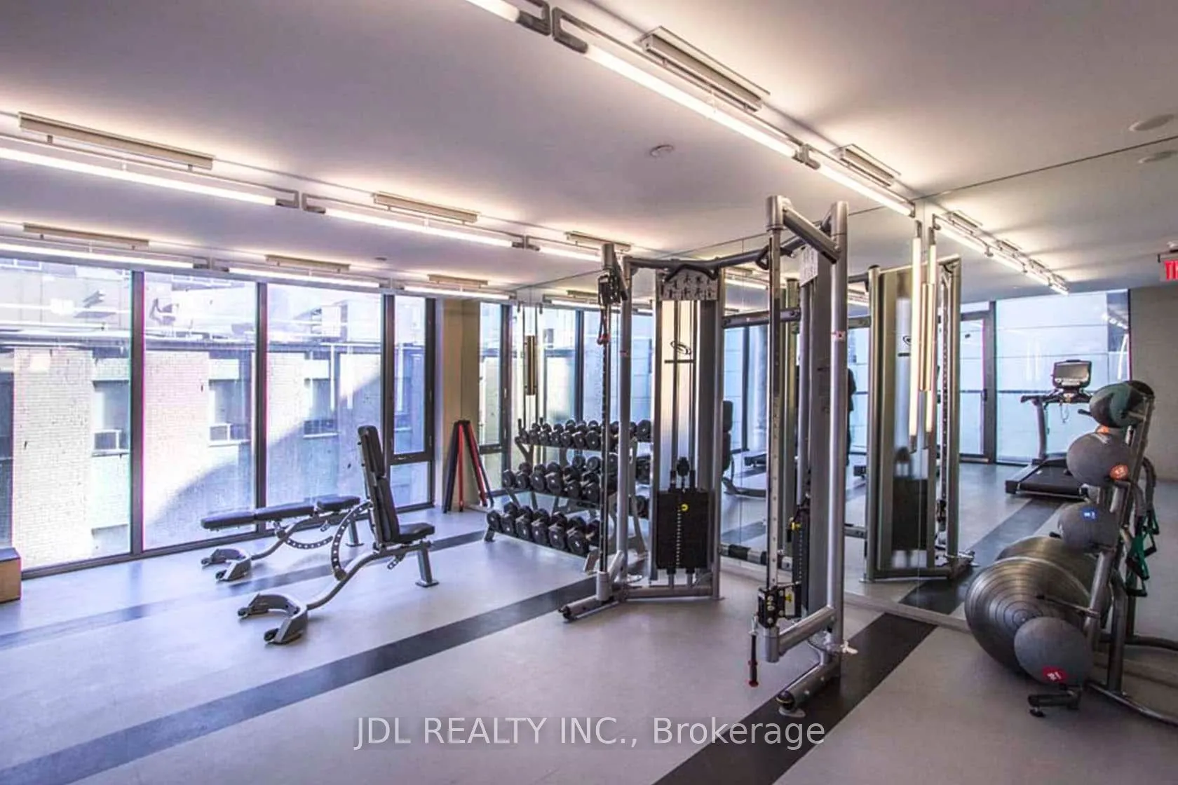 101 Peter Street, #509