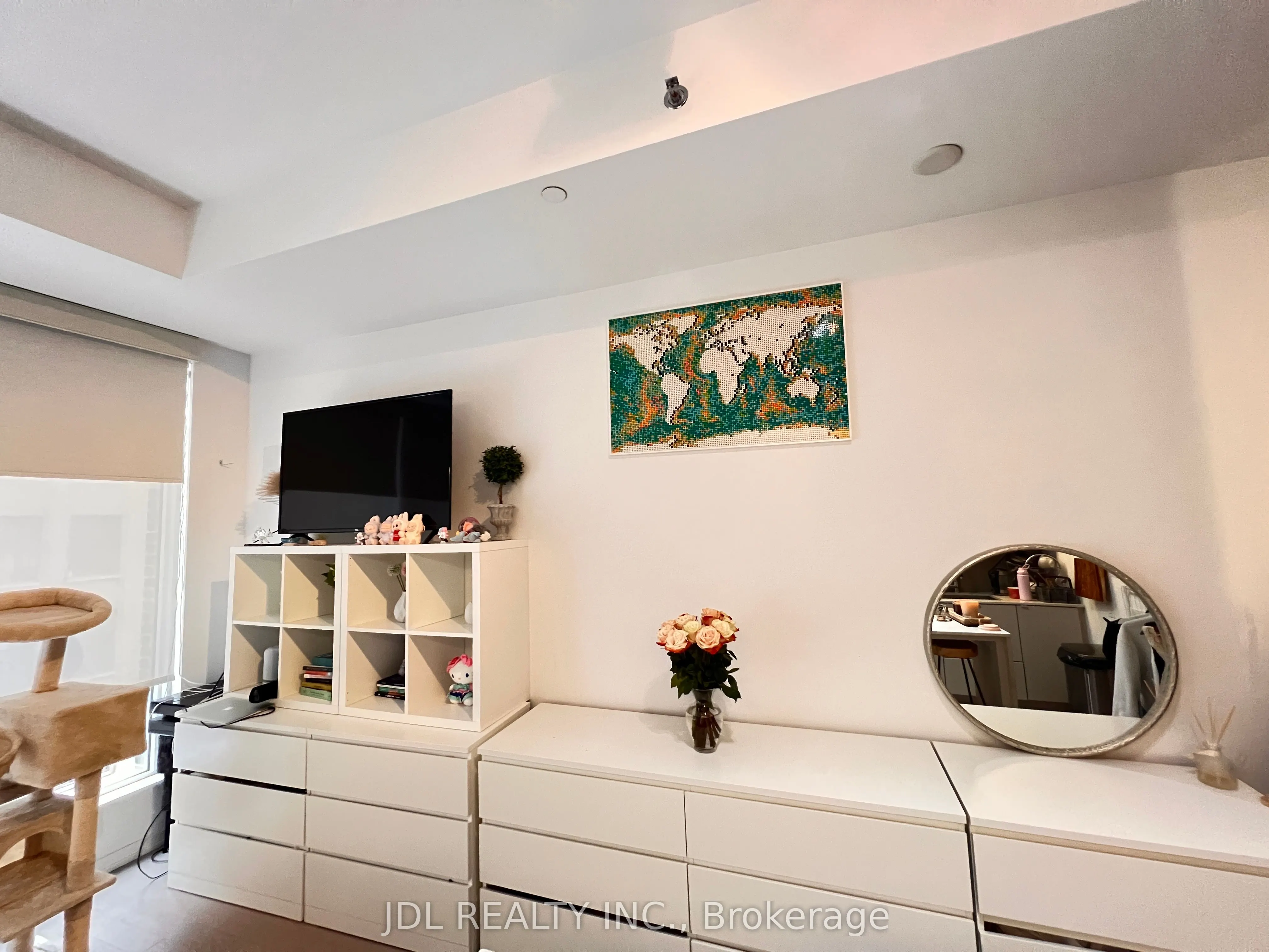 101 Peter Street, #509