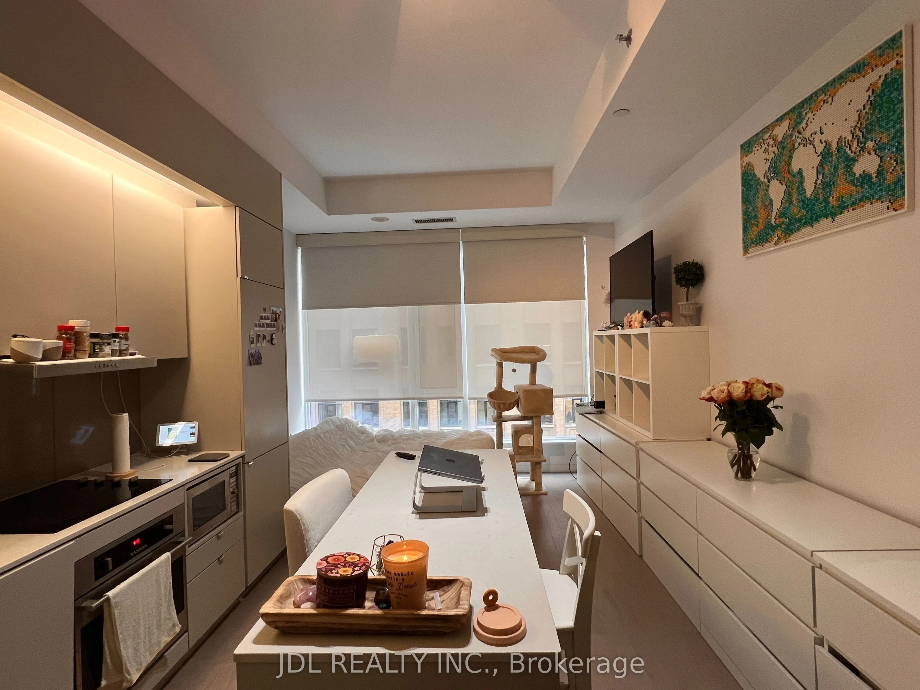 101 Peter Street, #509