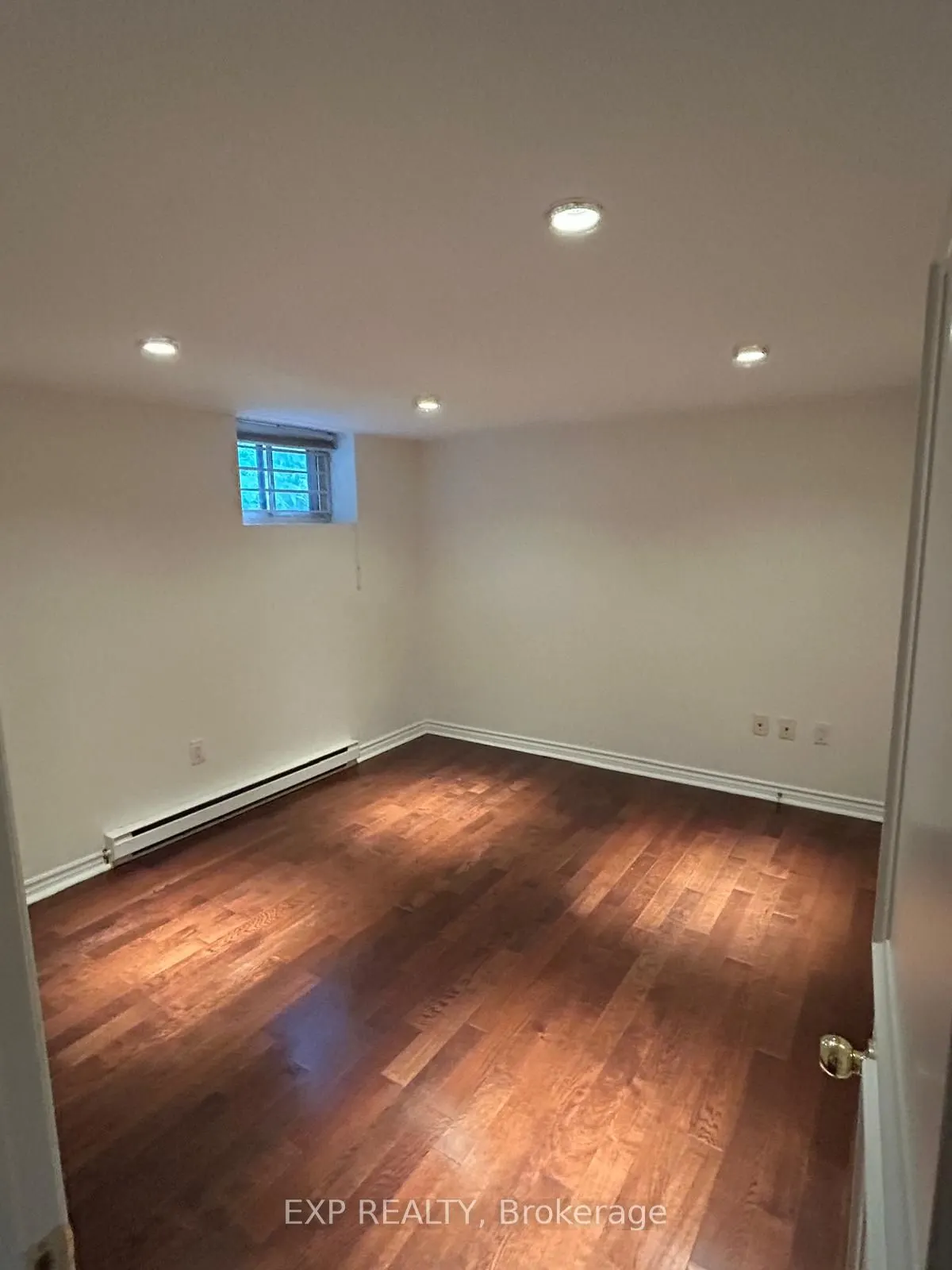 17 Highbourne Road, #Basement