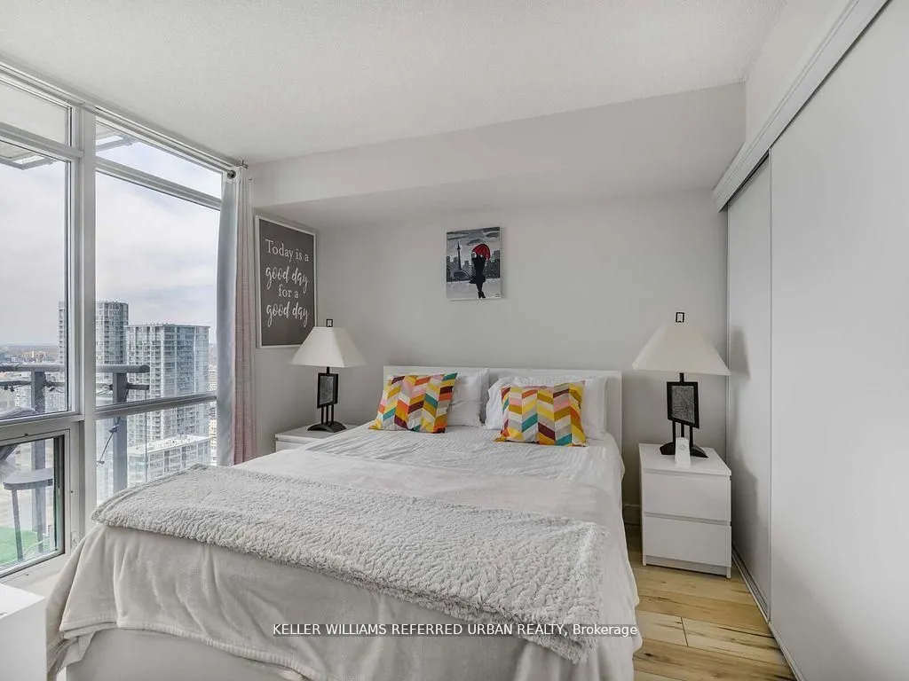 11 Brunel Court, #4702