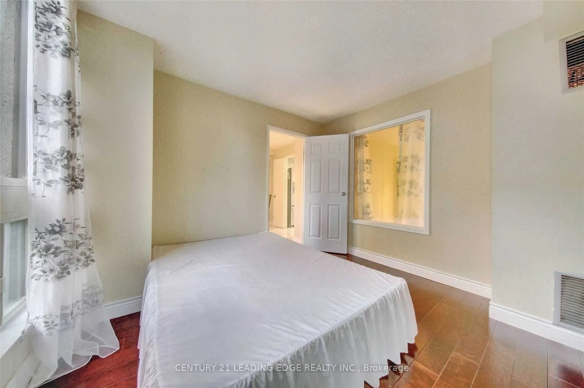 5 Kenneth Avenue, #705
