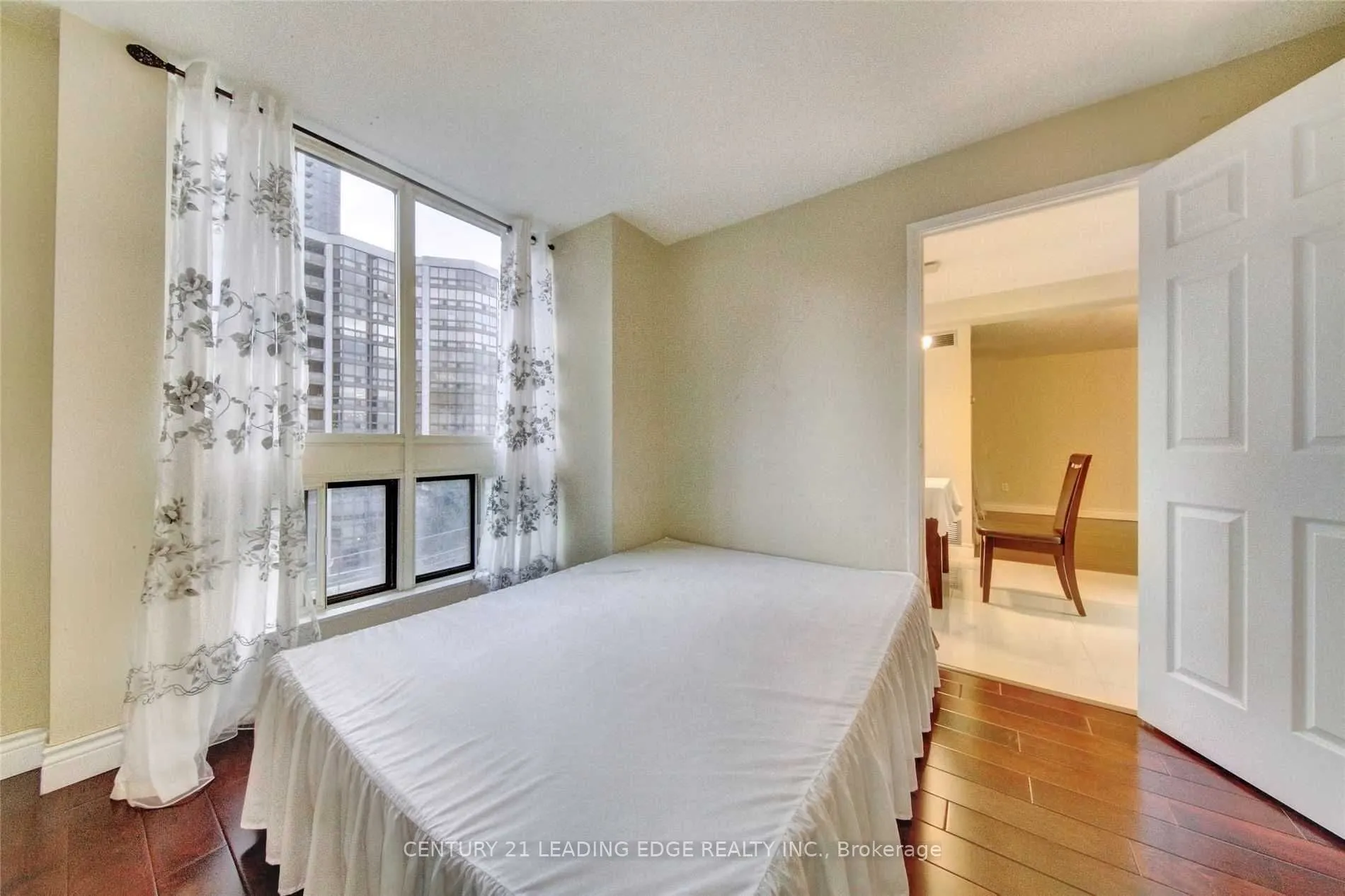 5 Kenneth Avenue, #705