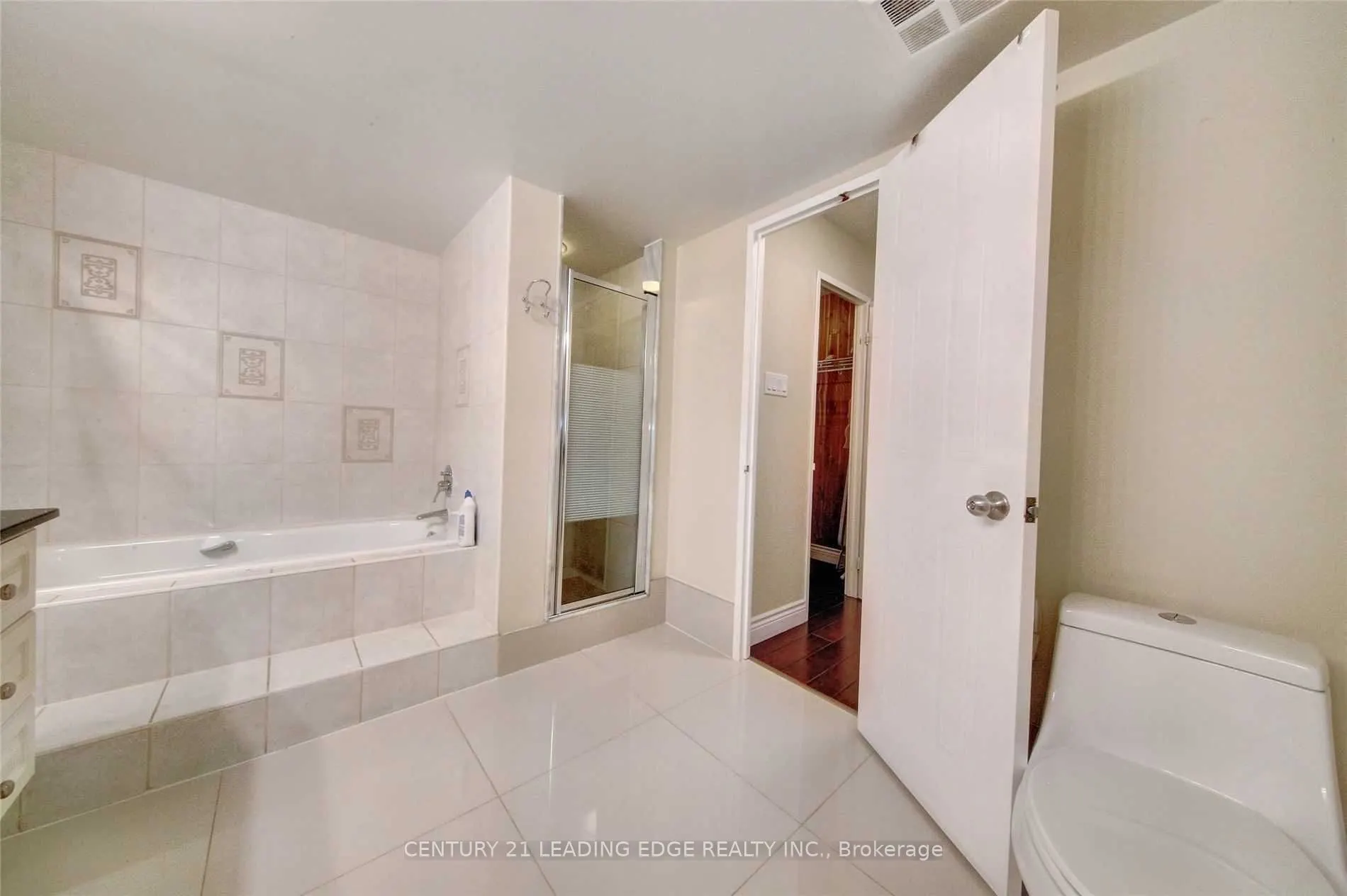 5 Kenneth Avenue, #705