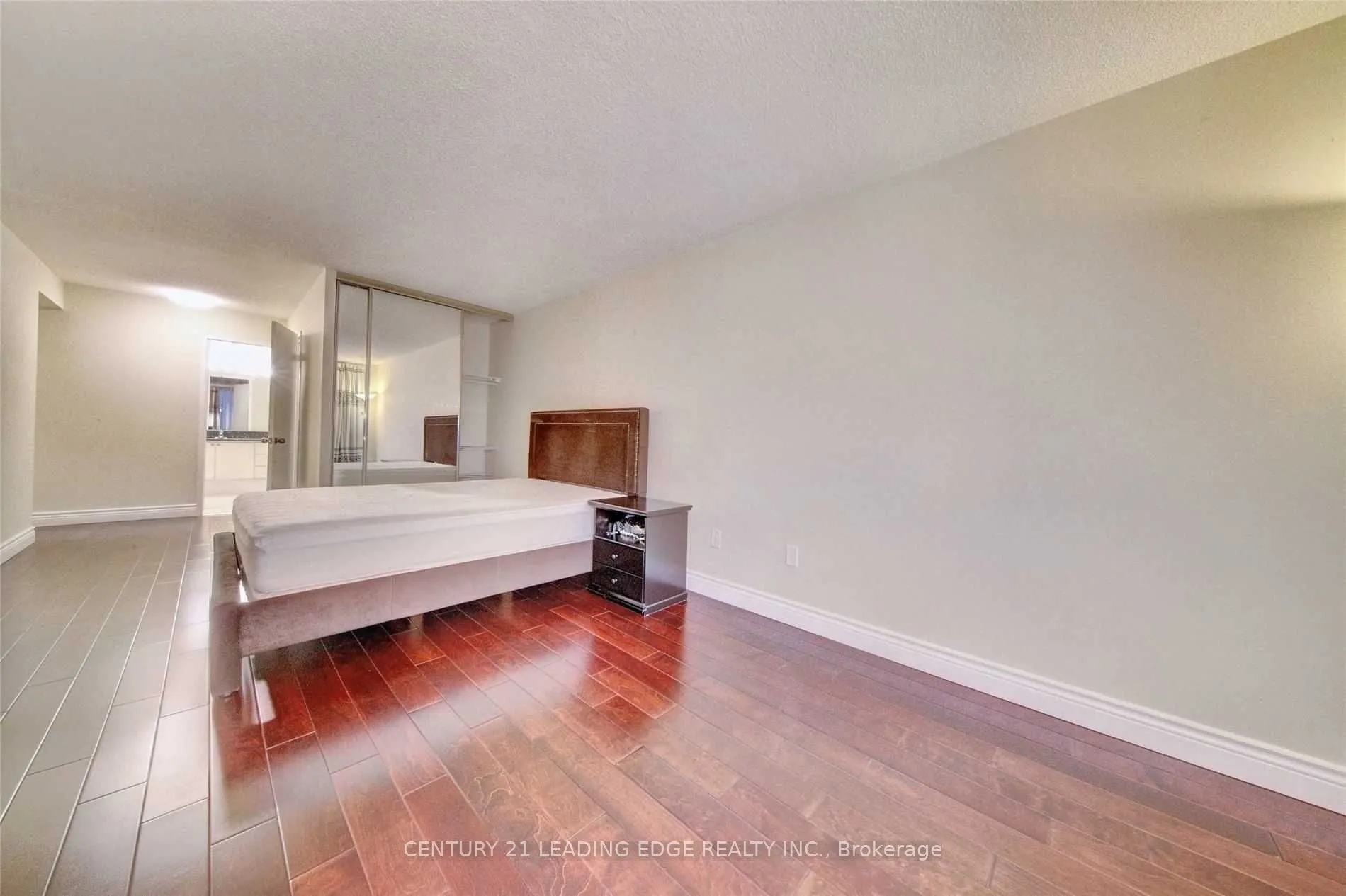 5 Kenneth Avenue, #705