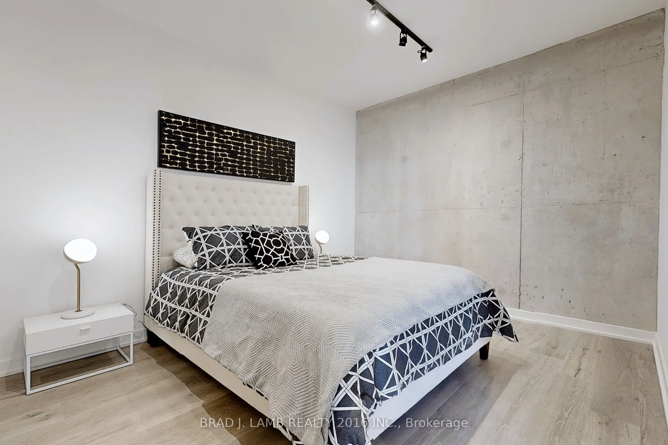 55 Ontario Street, #321