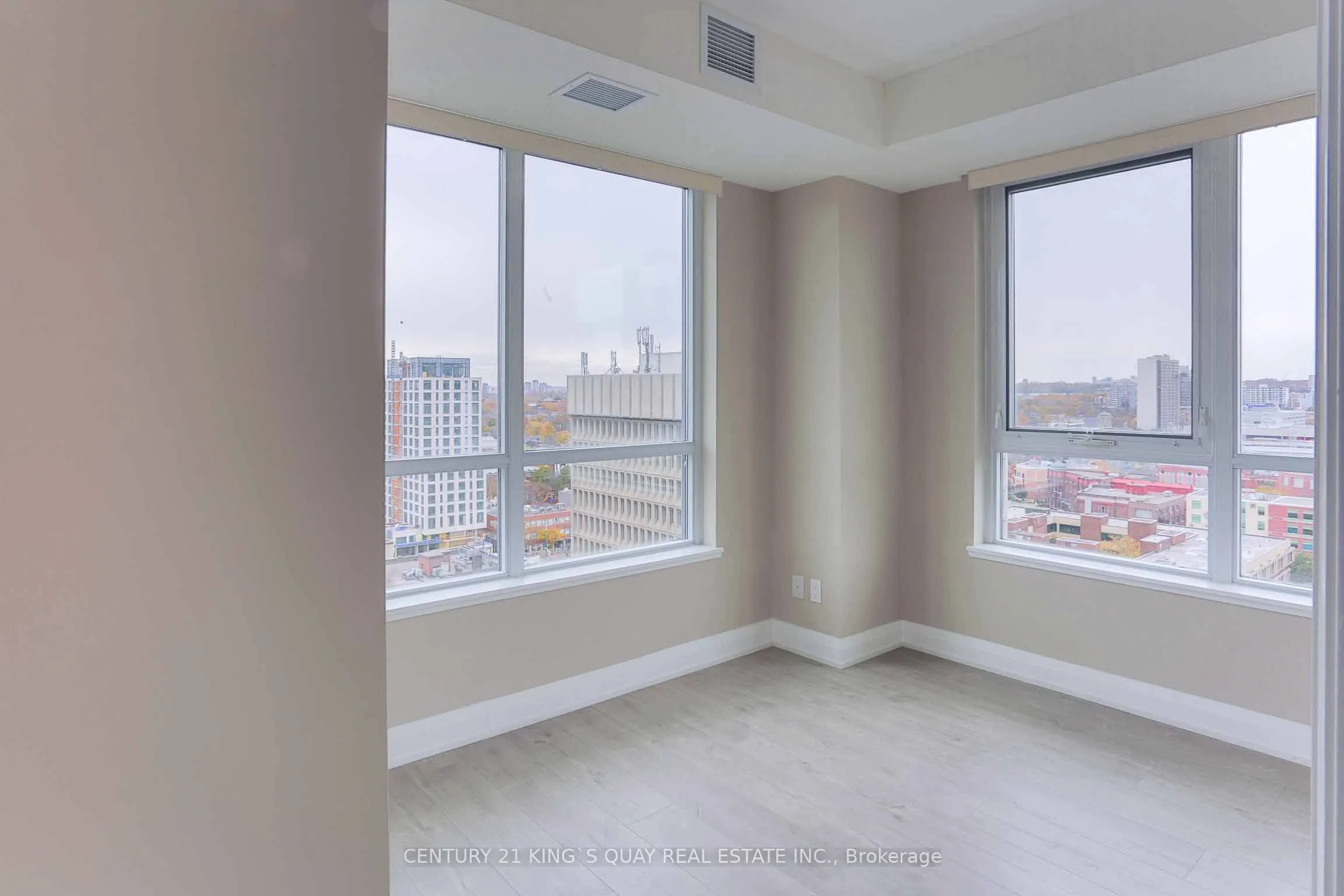 181 Huron Street, #Lph5