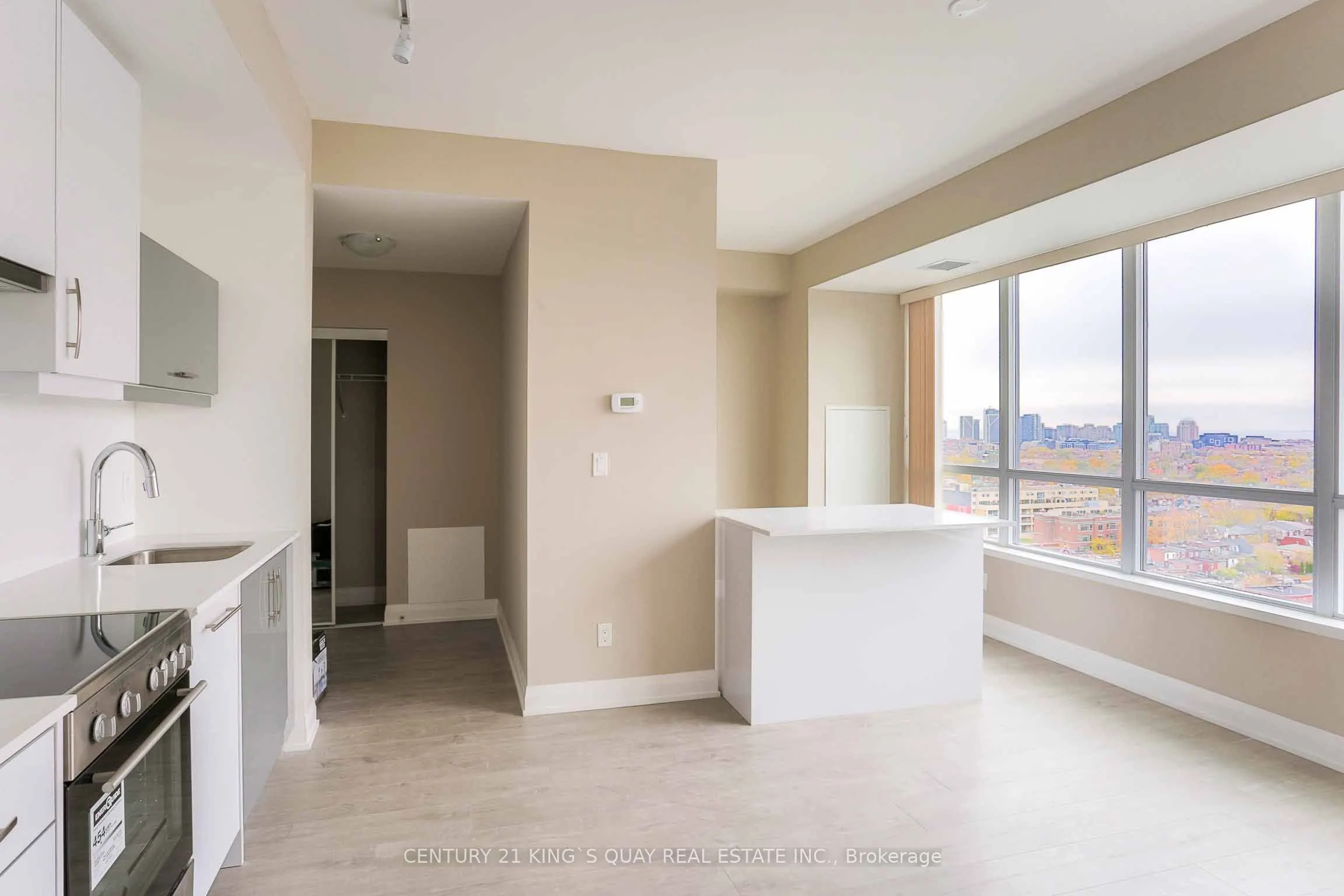 181 Huron Street, #Lph5