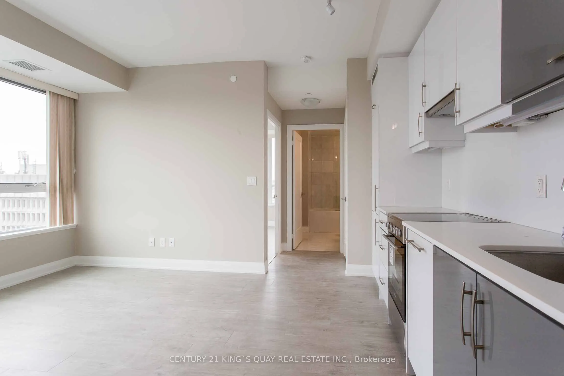 181 Huron Street, #Lph5